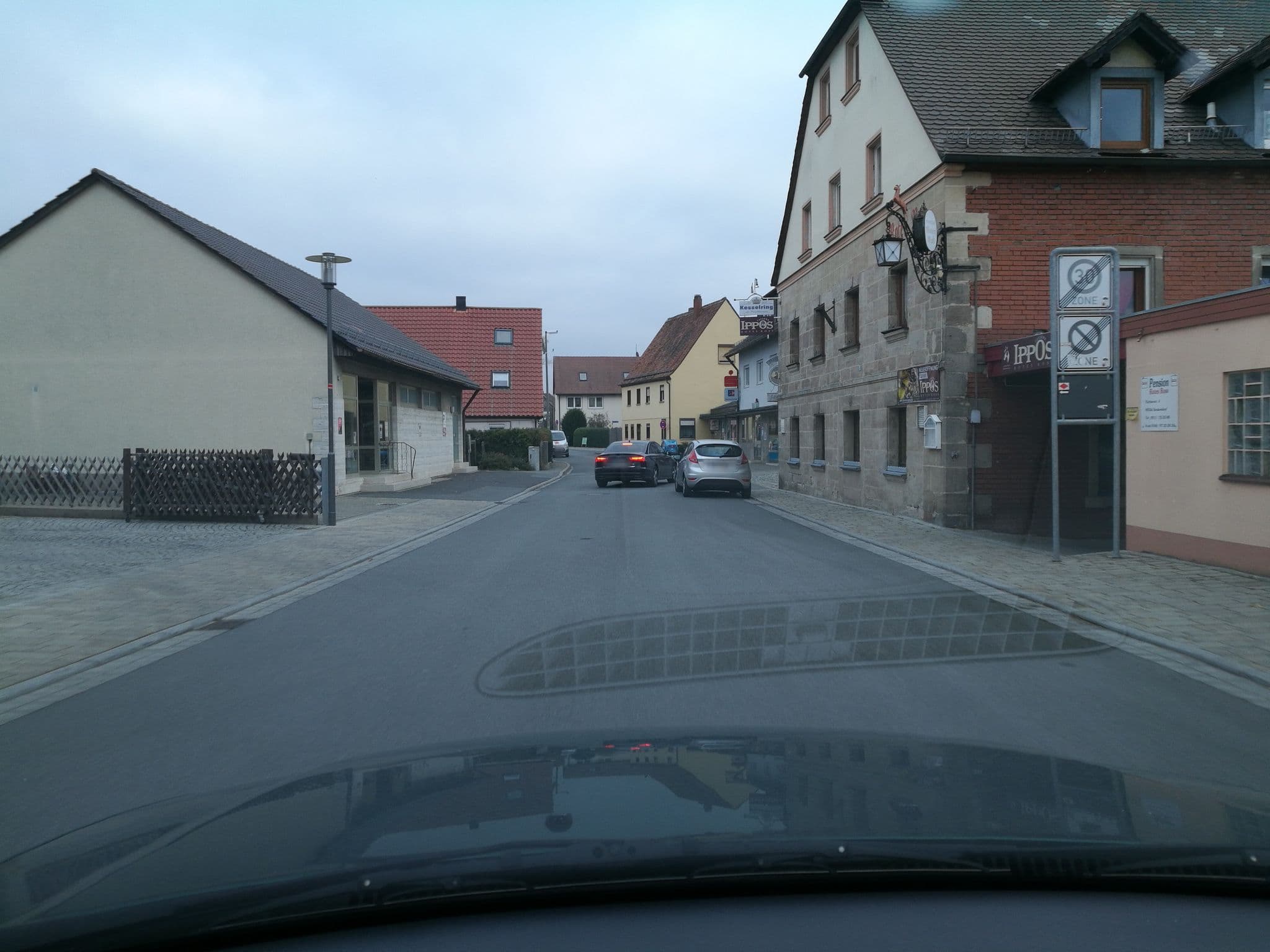 Street view near Rotes Ross, Seukendorf — © mike409 (CC BY-SA · Mapillary)
