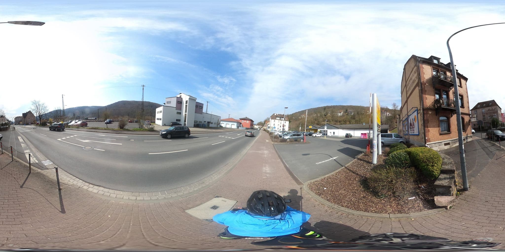 Street view near Hotel Schäffer, Gemünden am Main — © Planungsgesellschaft_RV-K (CC BY-SA · Mapillary)