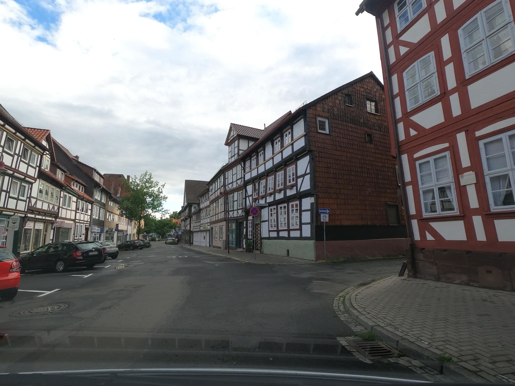 Street view near Einbecker Hof, Einbeck — © Langfahrer (CC BY-SA · Mapillary)