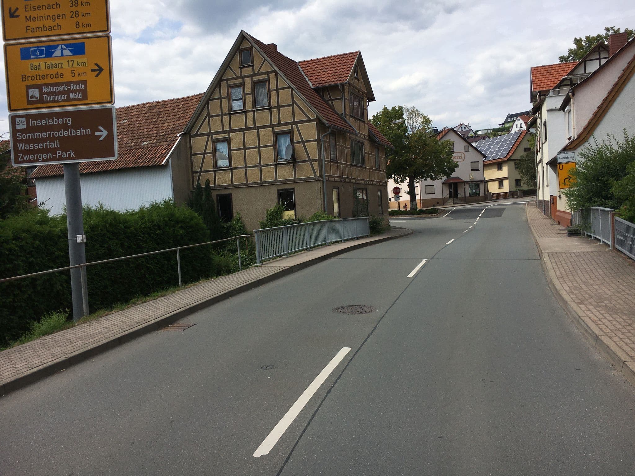Street view near Ferienhaus Ullrich, Trusetal — © bahnpirat (CC BY-SA · Mapillary)