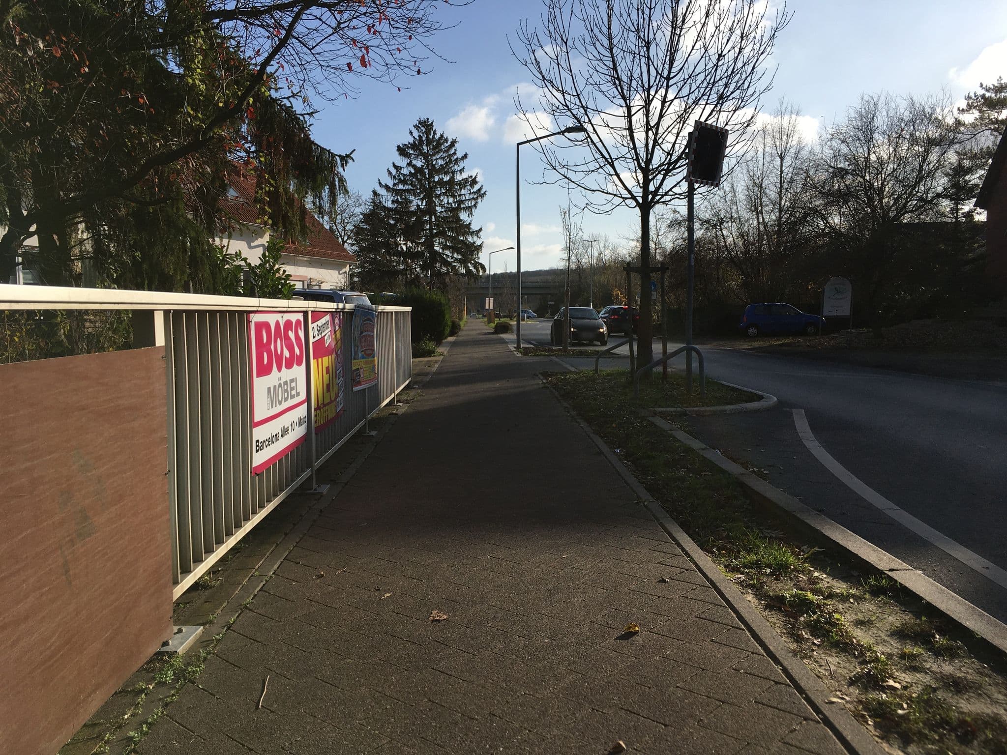 Street view near Gästehaus Kirchgarten, Bodenheim — © changchun1 (CC BY-SA · Mapillary)