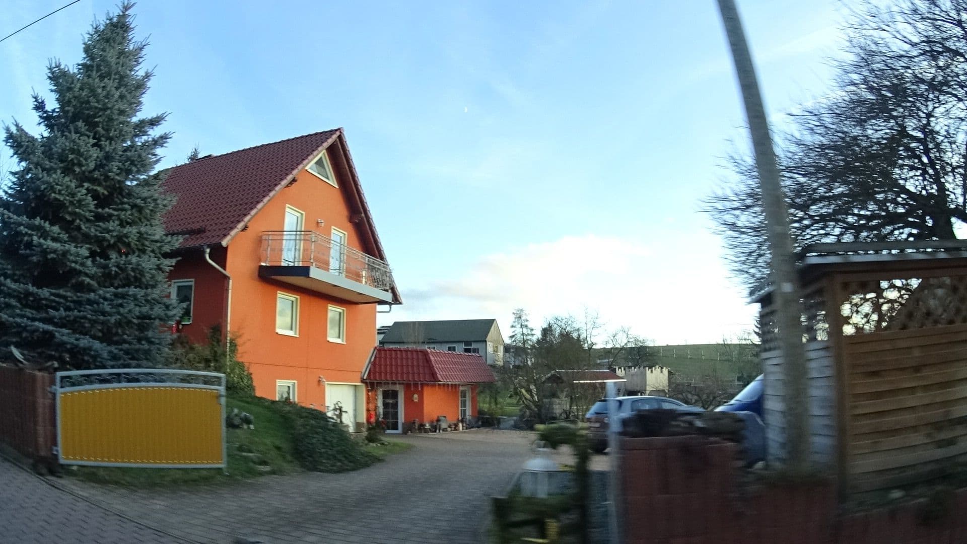 Street view near Ferienwohnung Gartenblick, Rudolstadt — © ramap (CC BY-SA · Mapillary)