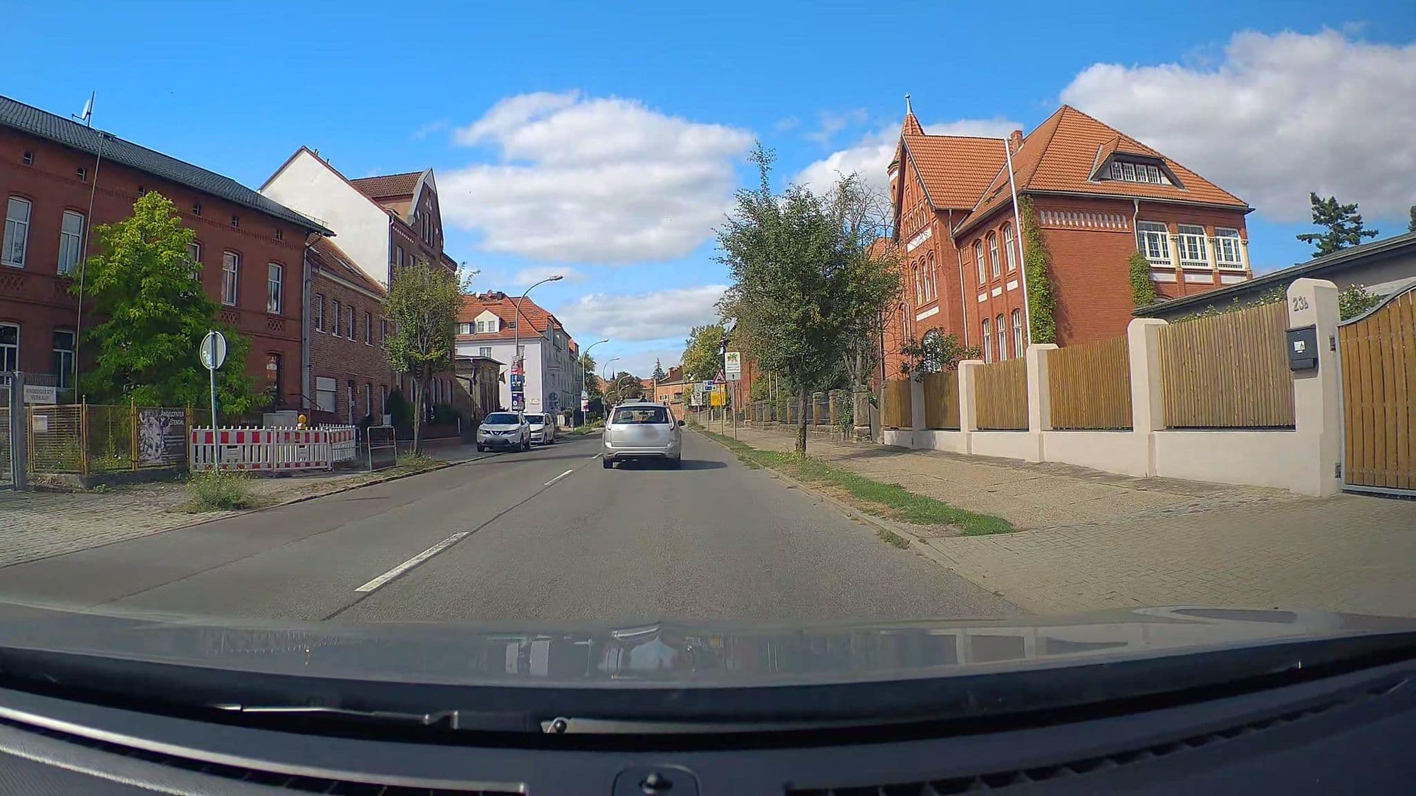 Street view near Stendaler Ferienwohnung 2, Stendal — © poxonline (CC BY-SA · Mapillary)