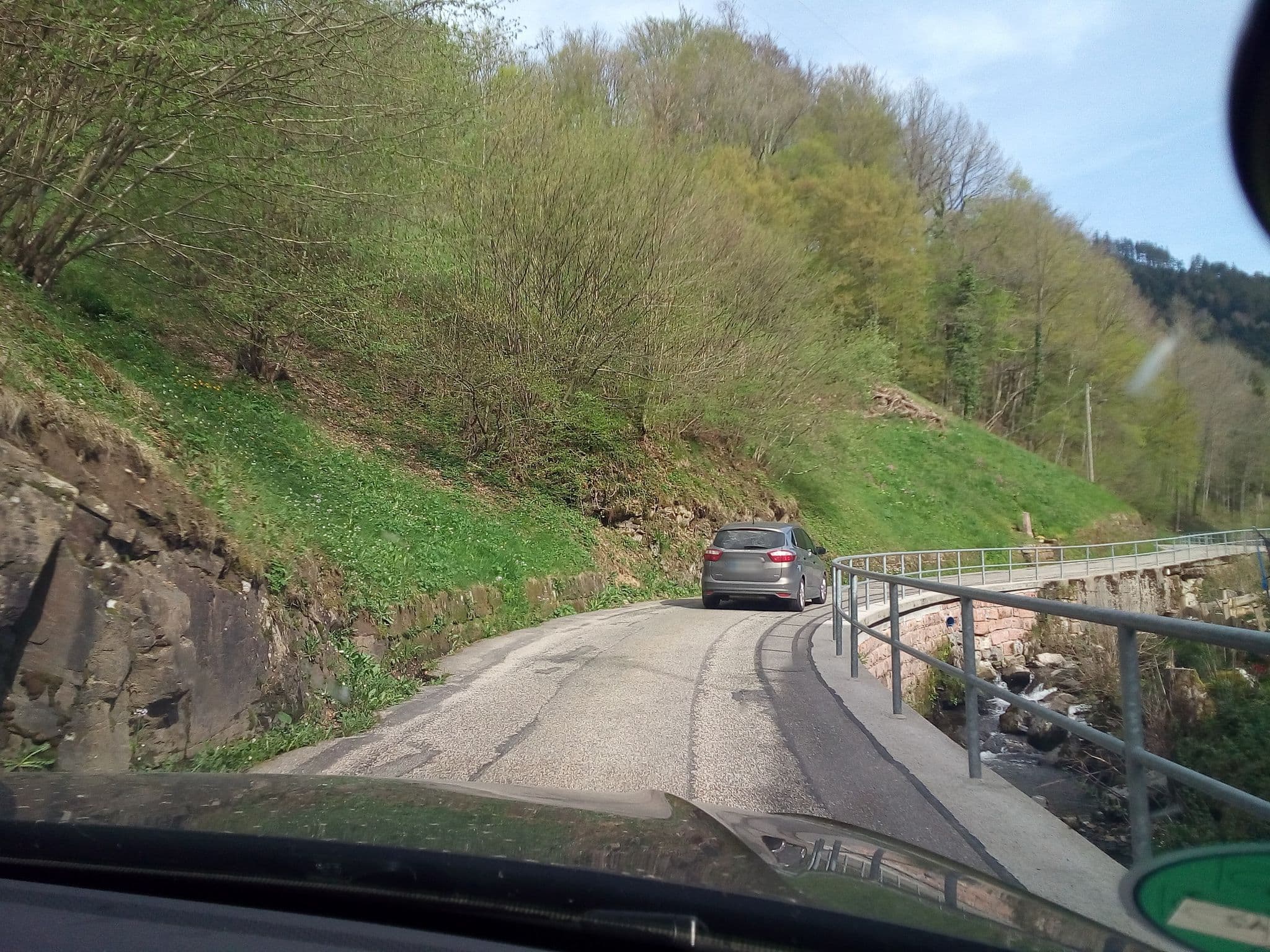 Street view near Schwarzwald Chalet - Wilde Rench, Bad Peterstal-Griesbach — © karthoo (CC BY-SA · Mapillary)