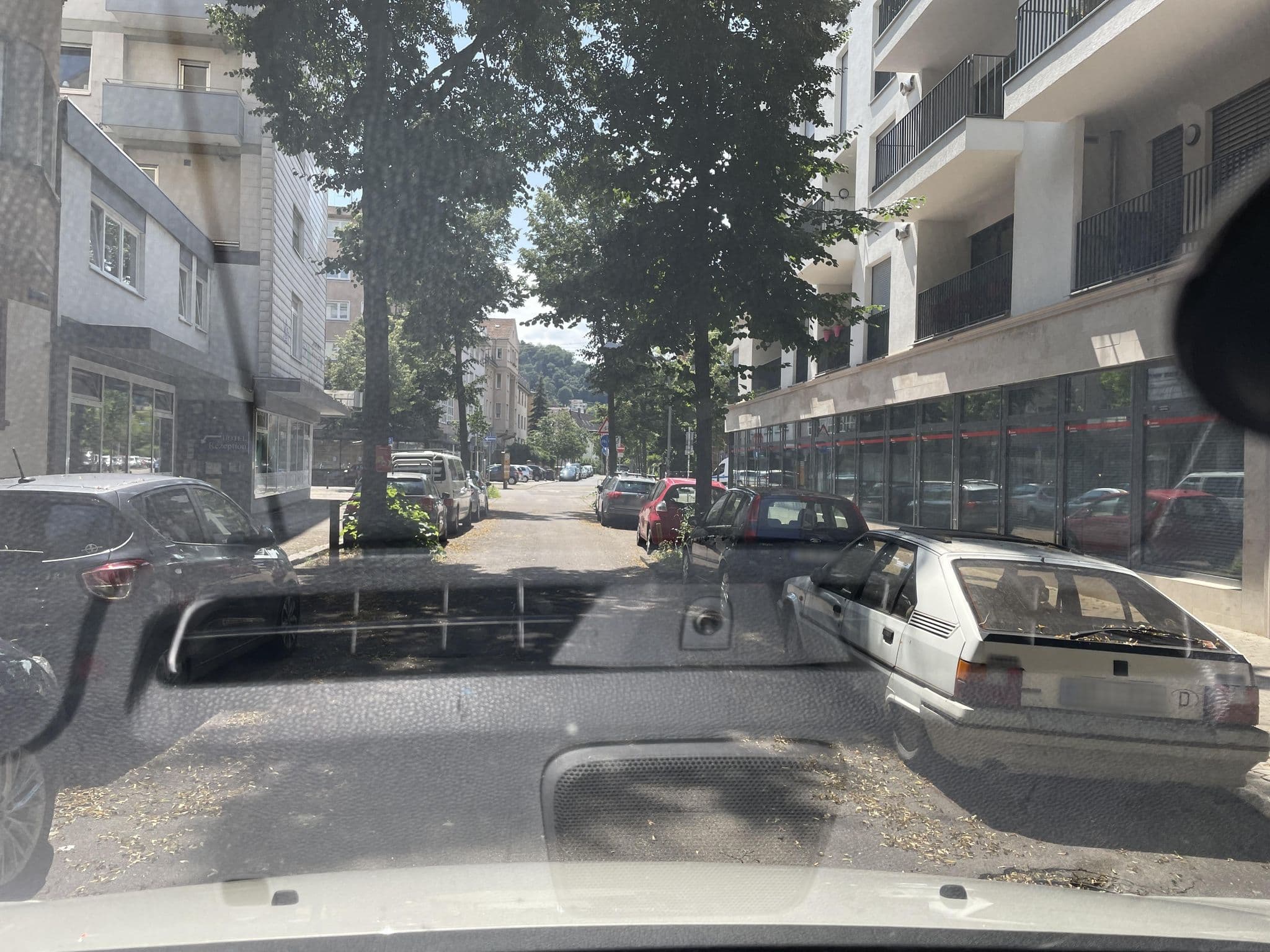 Street view near Hotel Kaiserhof, Saarbrücken — © tartaros (CC BY-SA · Mapillary)