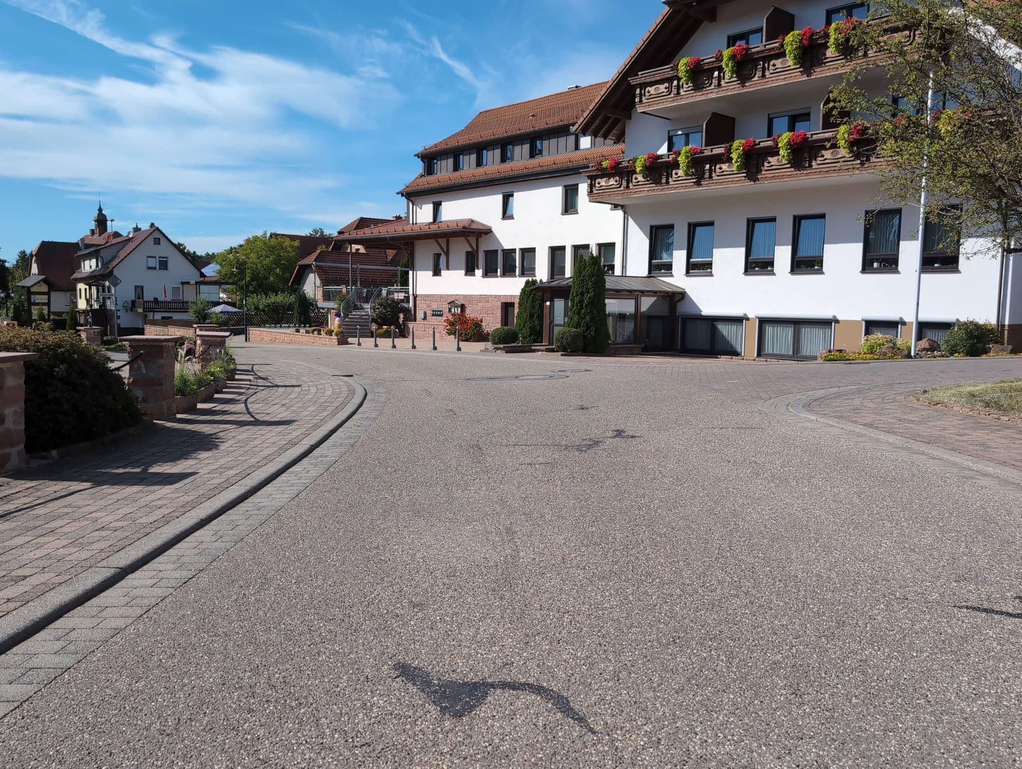 Street view near Drei Lilien, Fahrenbach — © PixelusPro8 (CC BY-SA · Mapillary)