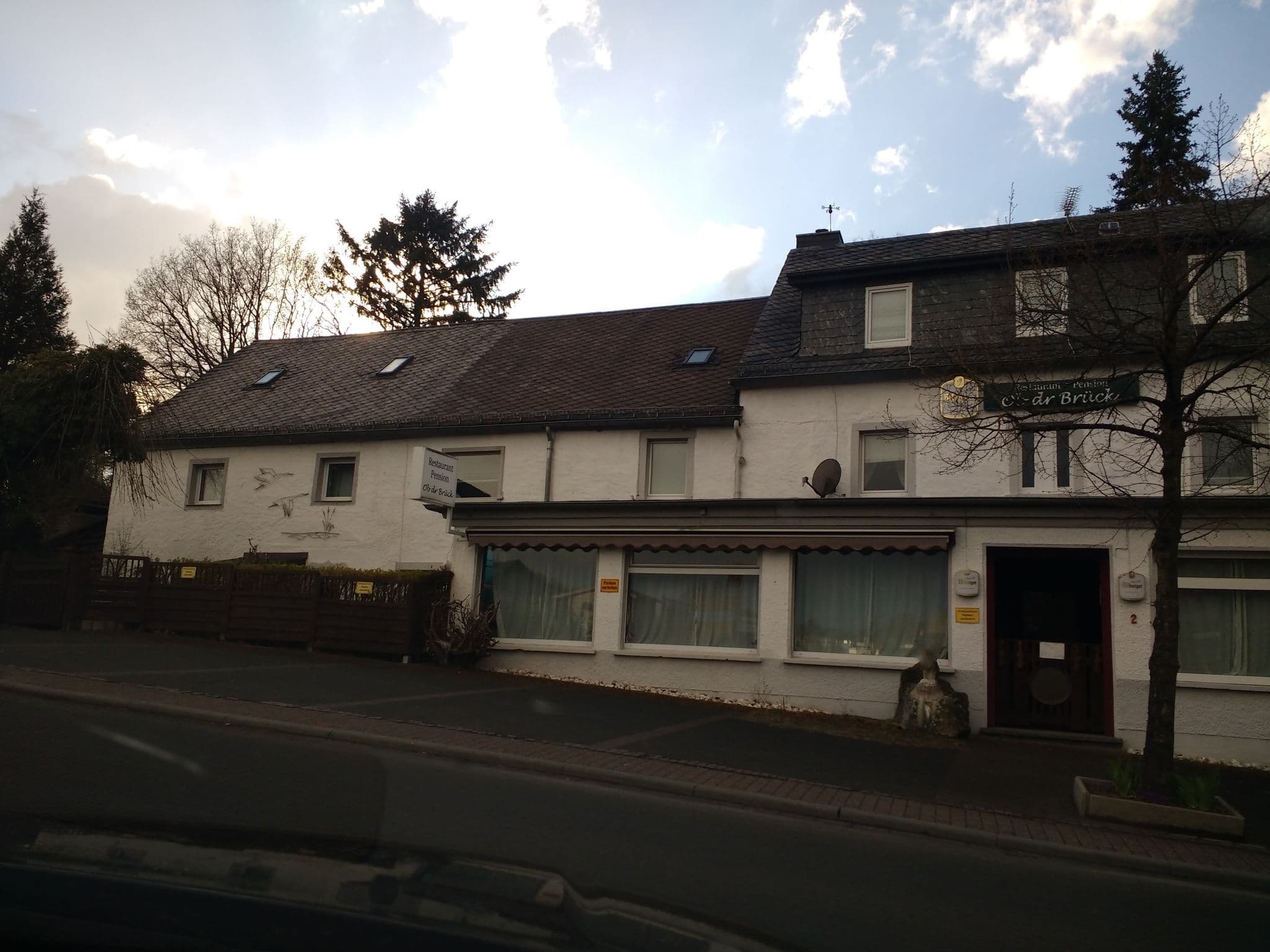 Street view near Ob dr Brück, Hillesheim — © rb61 (CC BY-SA · Mapillary)