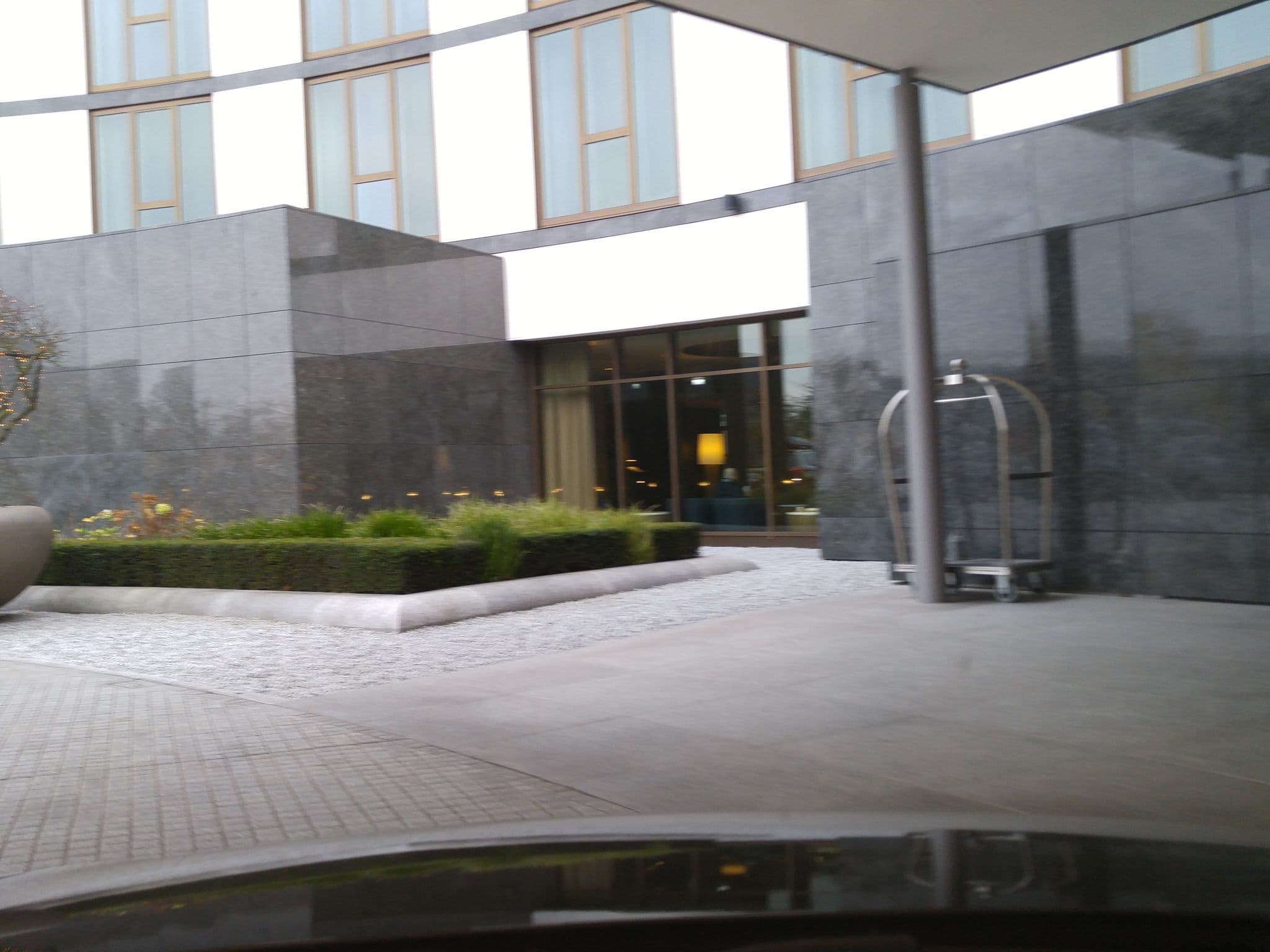Street view near The Ritz-Carlton, Wolfsburg — © changchun1 (CC BY-SA · Mapillary)