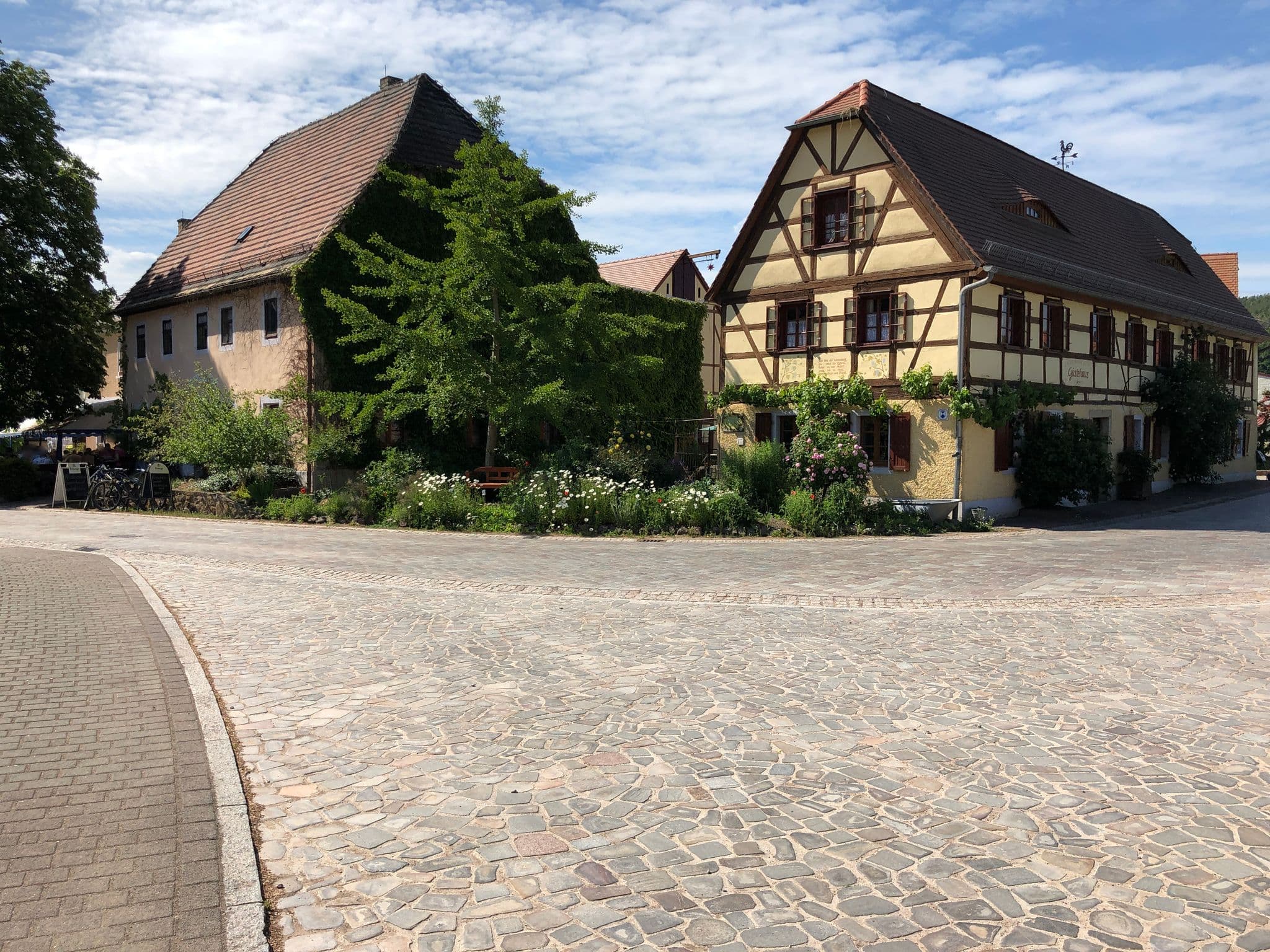 Street view near Pohl-Roux, Leisnig — © bejotel (CC BY-SA · Mapillary)