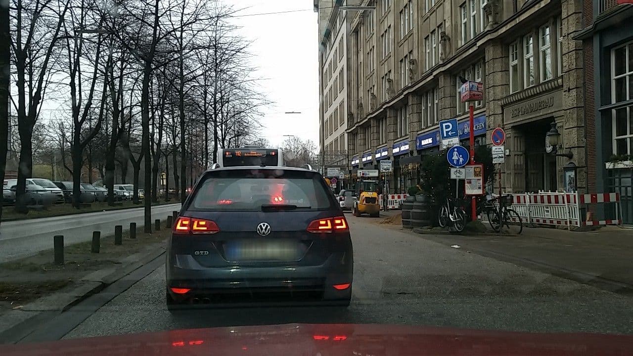 Street view near Alster-Hof, Neustadt — © tian (CC BY-SA · Mapillary)