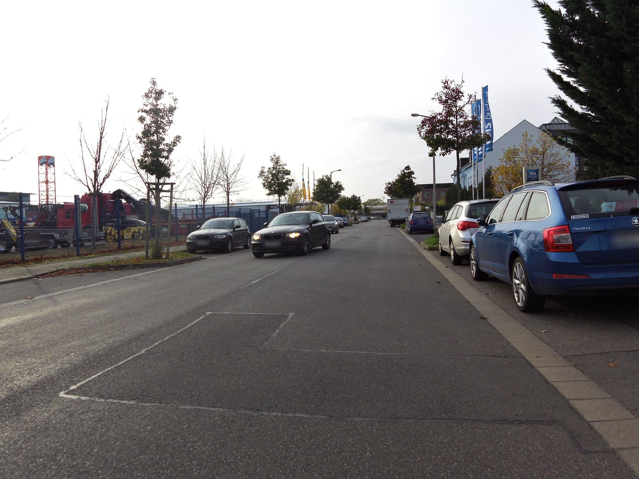 Street view near B&B Hotel, Taucha — © zoegglmeyr (CC BY-SA · Mapillary)