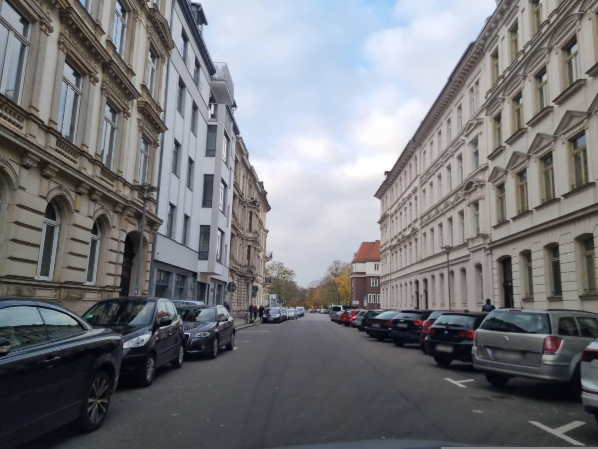Street view near Wombat’s City Hostel Leipzig, Leipzig — © dsmm (CC BY-SA · Mapillary)
