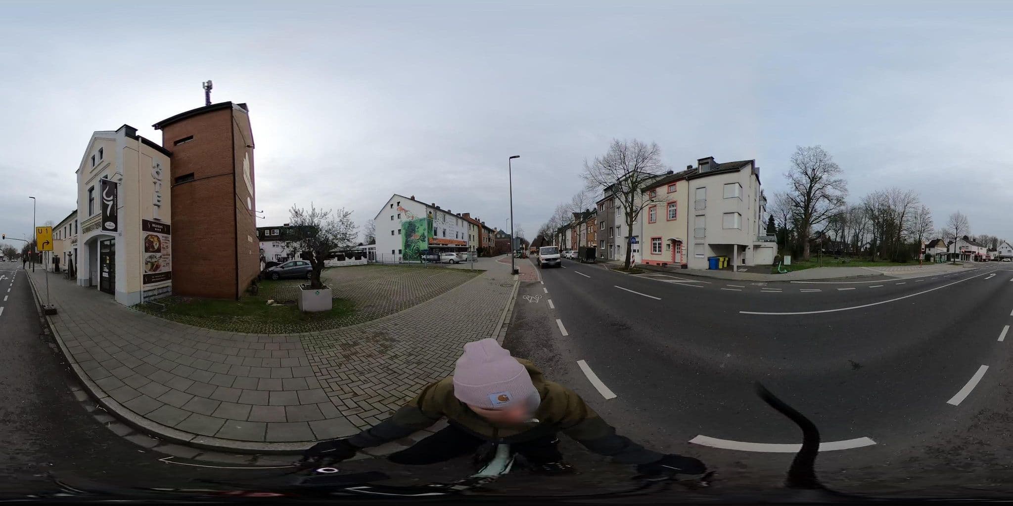 Street view near Kolossos, Neuss — © VIA_DT (CC BY-SA · Mapillary)
