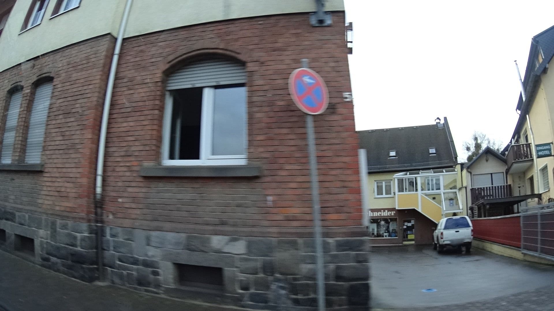 Street view near Hotel- Restaurant Alt Laubach, Laubach — © ramap (CC BY-SA · Mapillary)