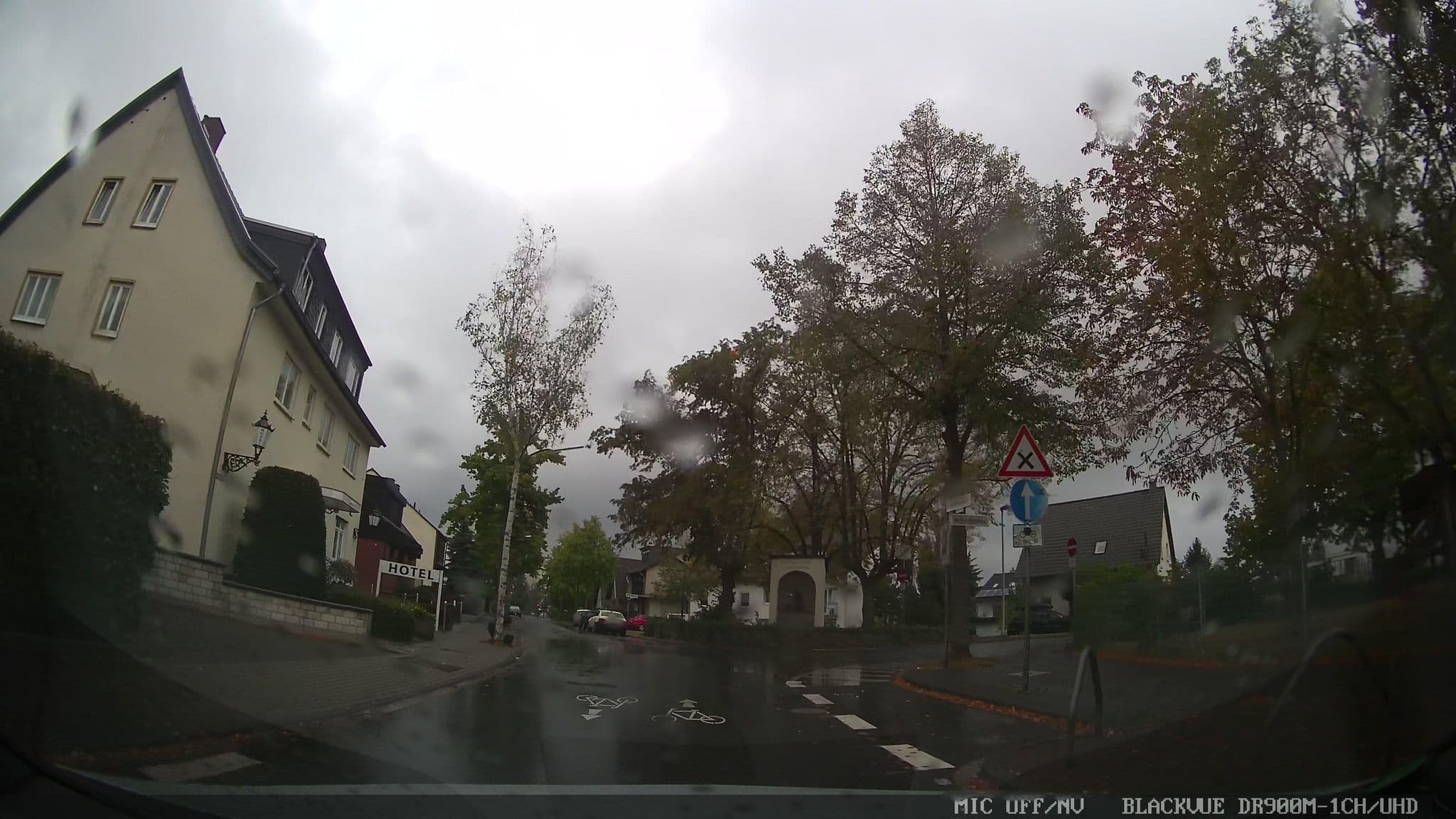 Street view near Hotel Dieck, Bonn — © chuck (CC BY-SA · Mapillary)