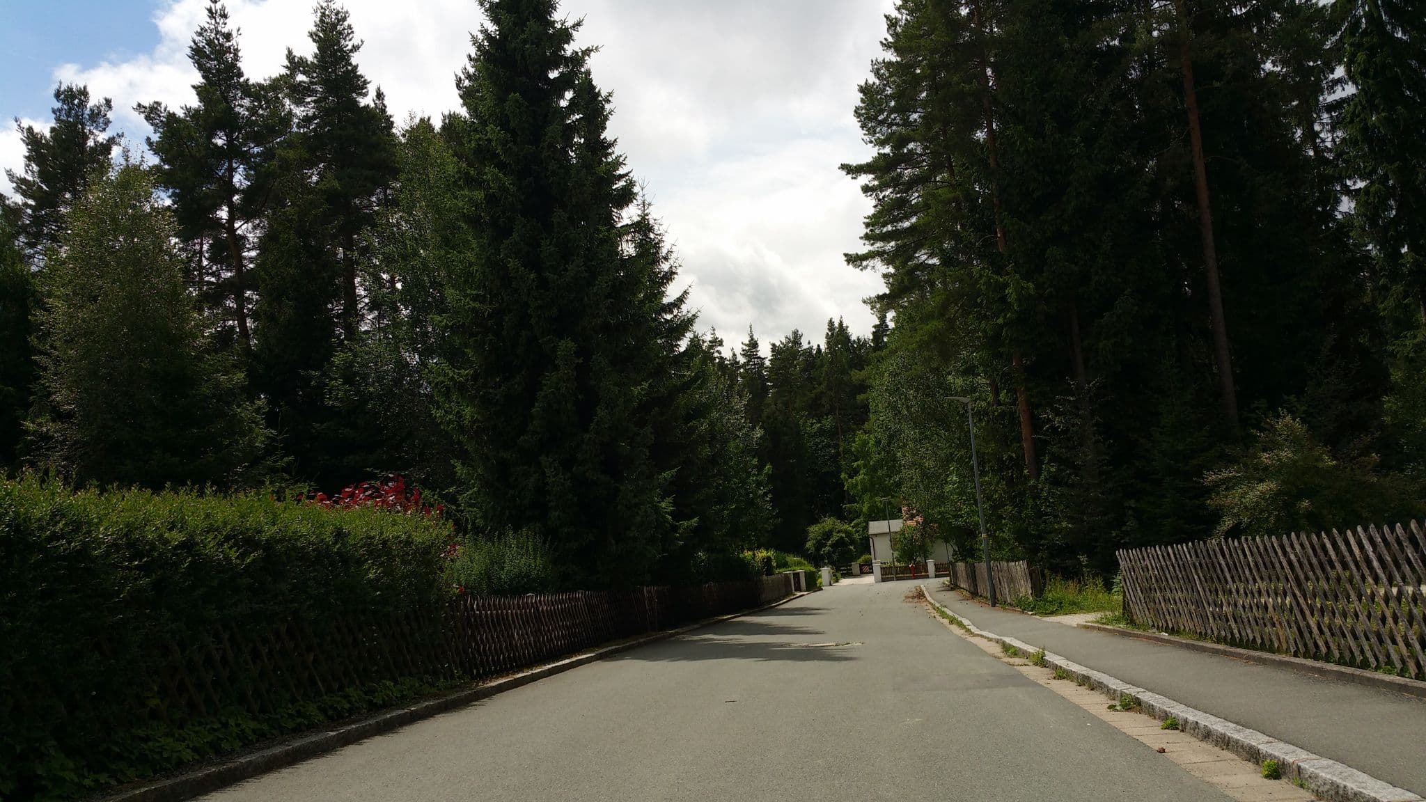 Street view near Haus Tannenberg, Rehau — © b4sti4n (CC BY-SA · Mapillary)