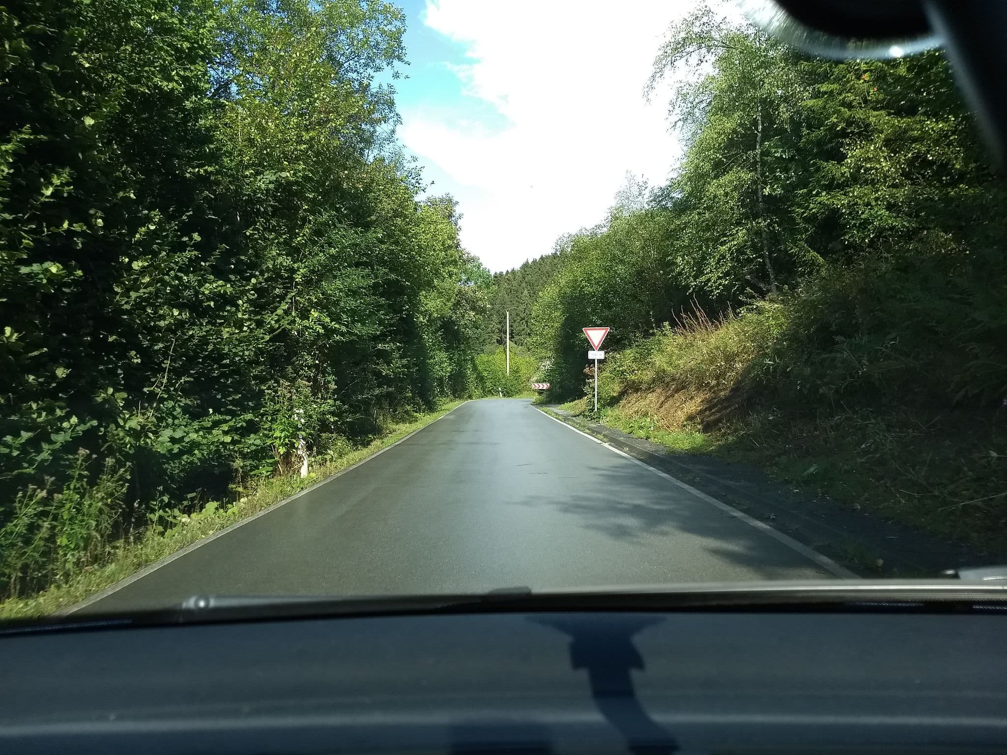 Street view near Campingplatz Schliprüthener Mühle, Fretter — © herrtichy (CC BY-SA · Mapillary)