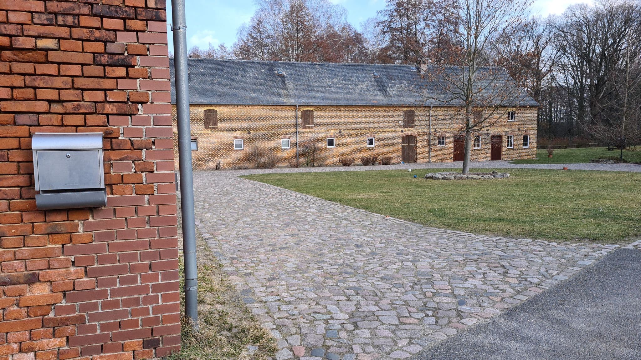 Street view near Pension Zur Mühle, Schlieben — © dsmm (CC BY-SA · Mapillary)