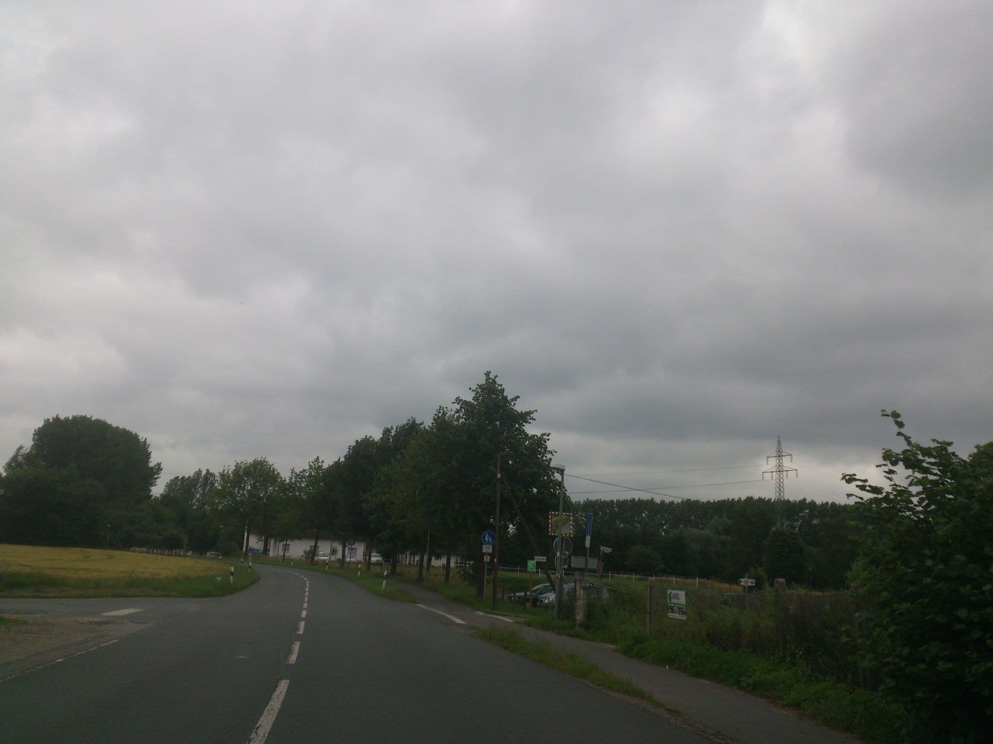 Street view near Alt-Enginger Mühle, Paderborn — © amenophis (CC BY-SA · Mapillary)