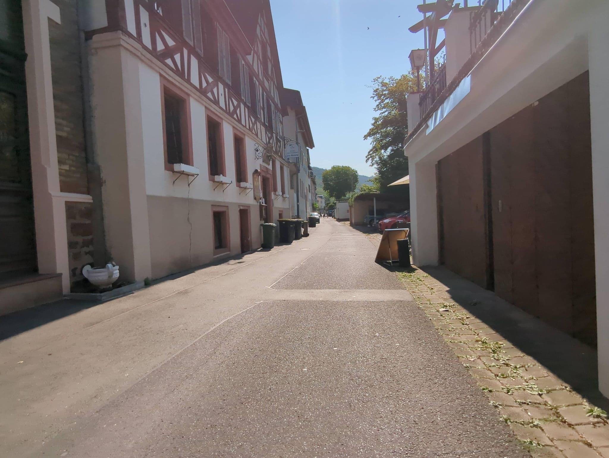 Street view near Hotel Krone, Bacharach — © miguel_andrade (CC BY-SA · Mapillary)
