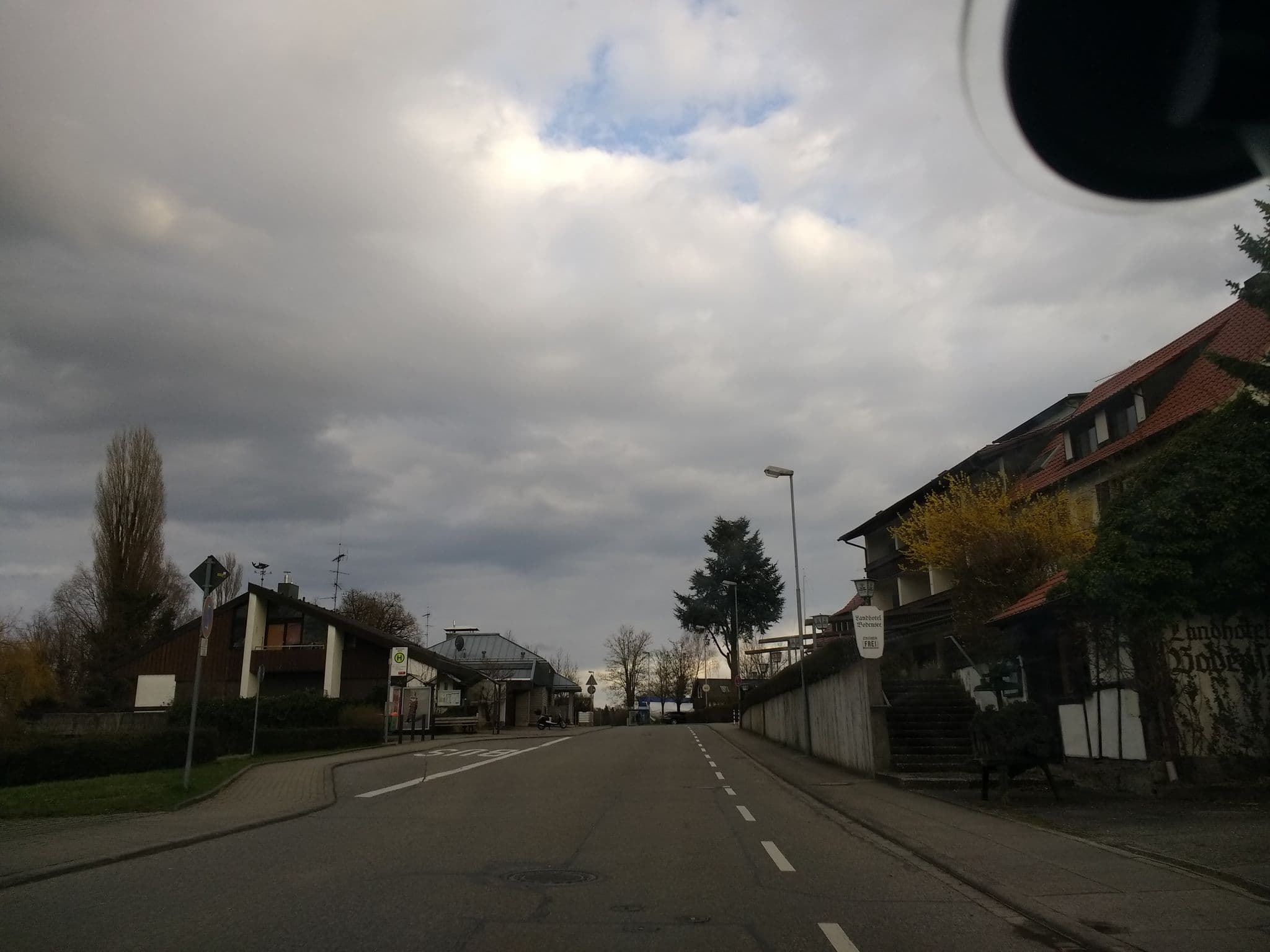 Street view near Landhotel Bodensee, Dingelsdorf — © mirasolera (CC BY-SA · Mapillary)