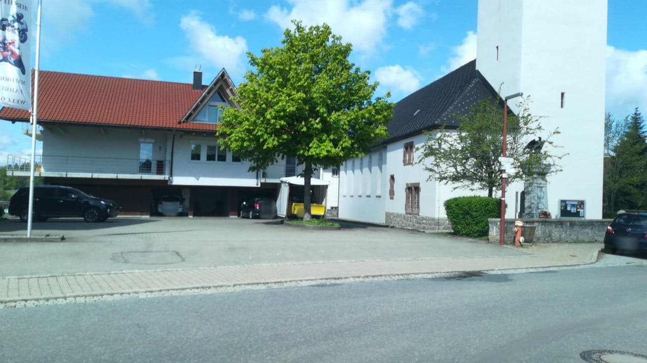 Street view near Hirschen, Ühlingen-Birkendorf — © mr4703 (CC BY-SA · Mapillary)