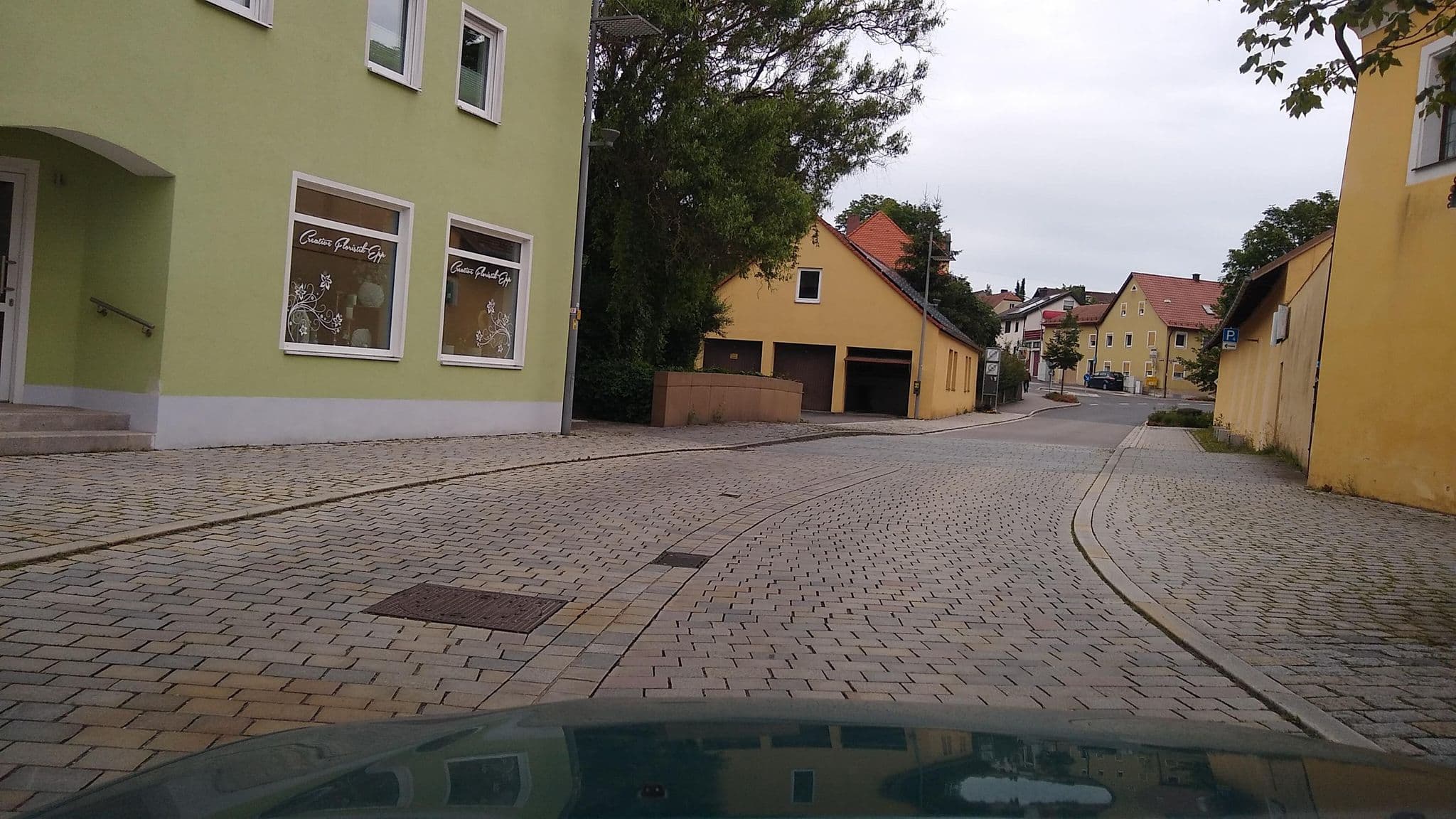 Street view near Schlosshotel Hirschau, Hirschau — © wegavision (CC BY-SA · Mapillary)