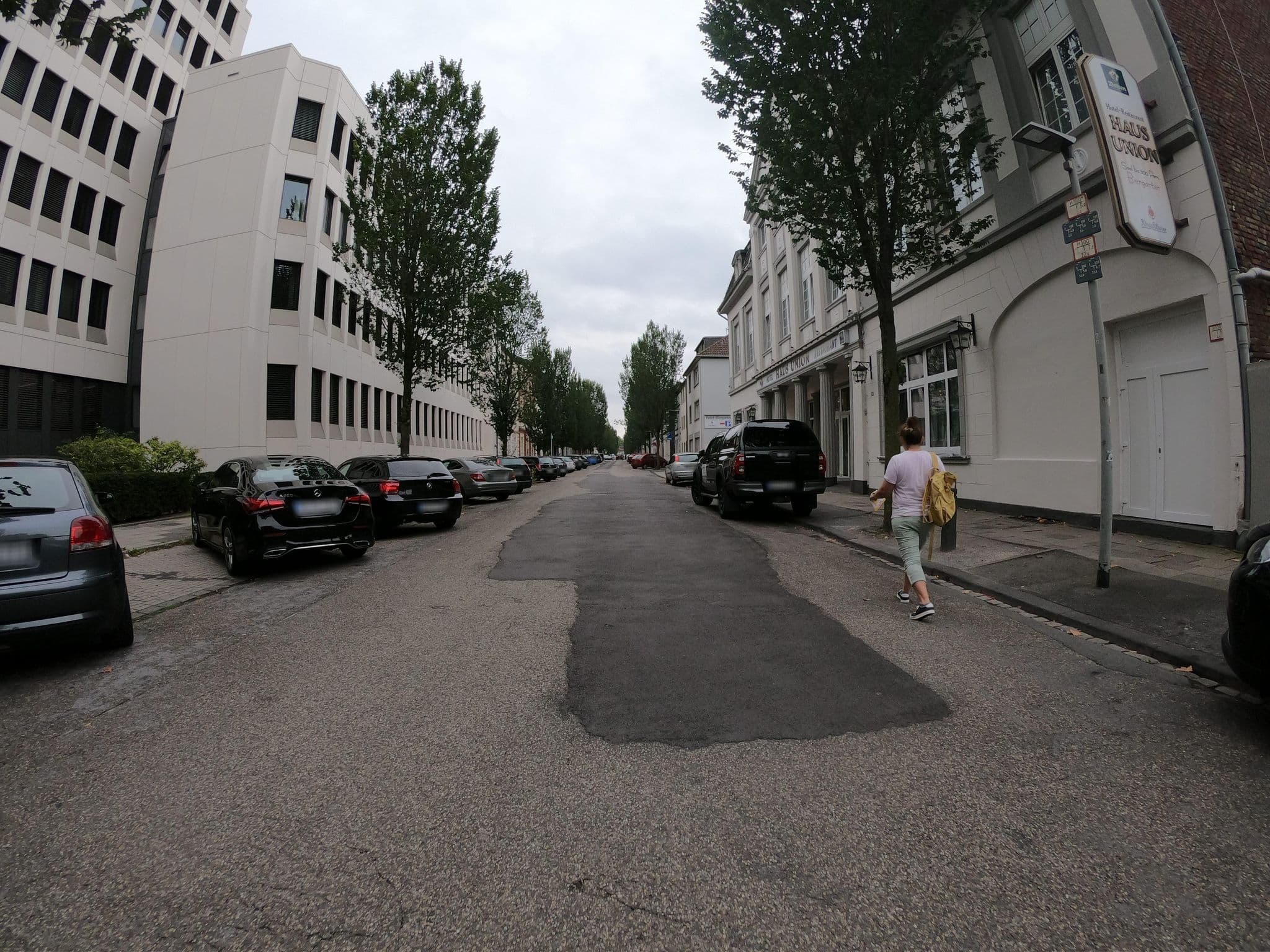 Street view near Haus Union, Oberhausen — © geogladbecker (CC BY-SA · Mapillary)