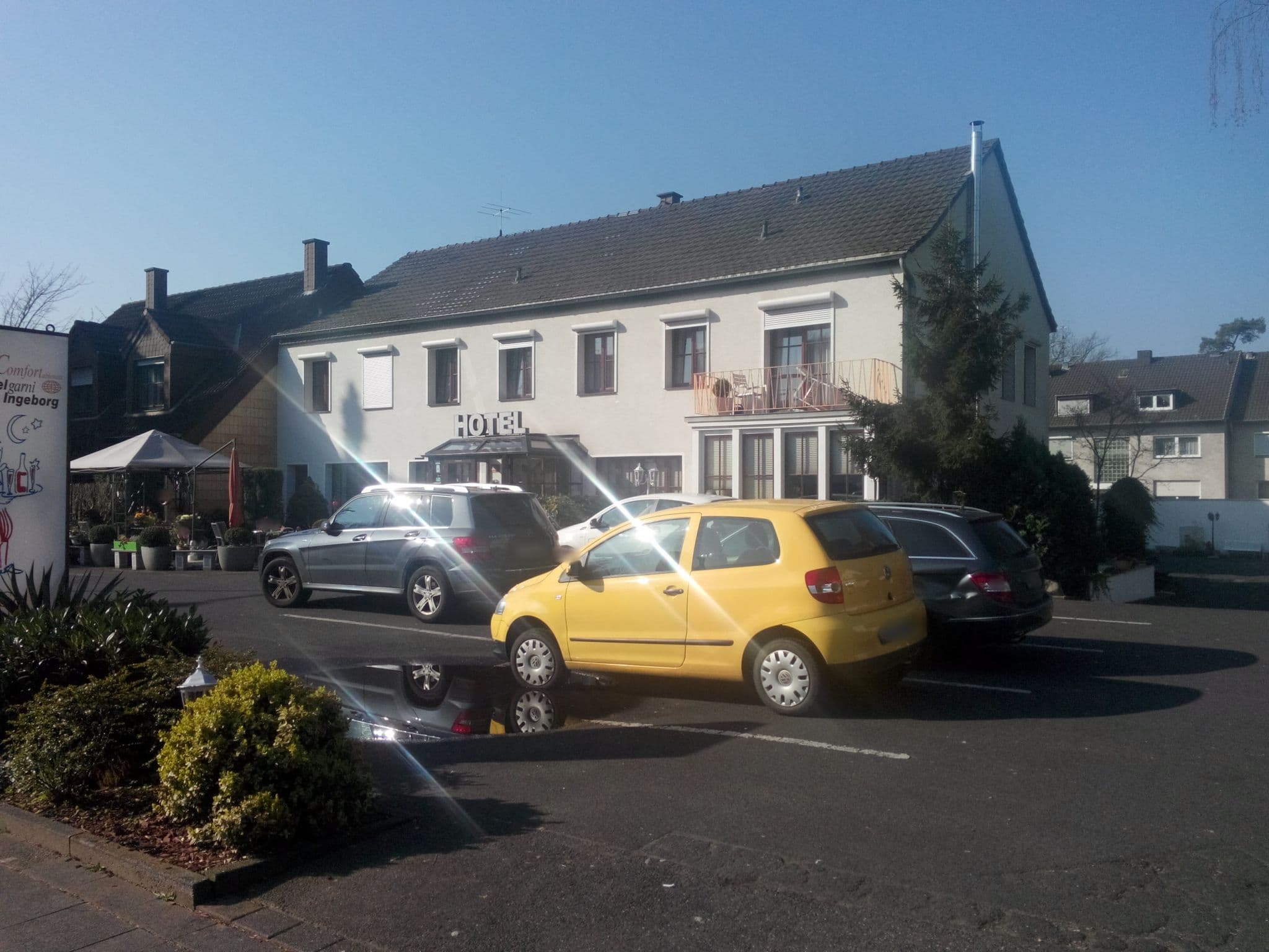Street view near Art of Comfort Hotel Haus Ingeborg, Wahn-Heide — © computerfreaked (CC BY-SA · Mapillary)