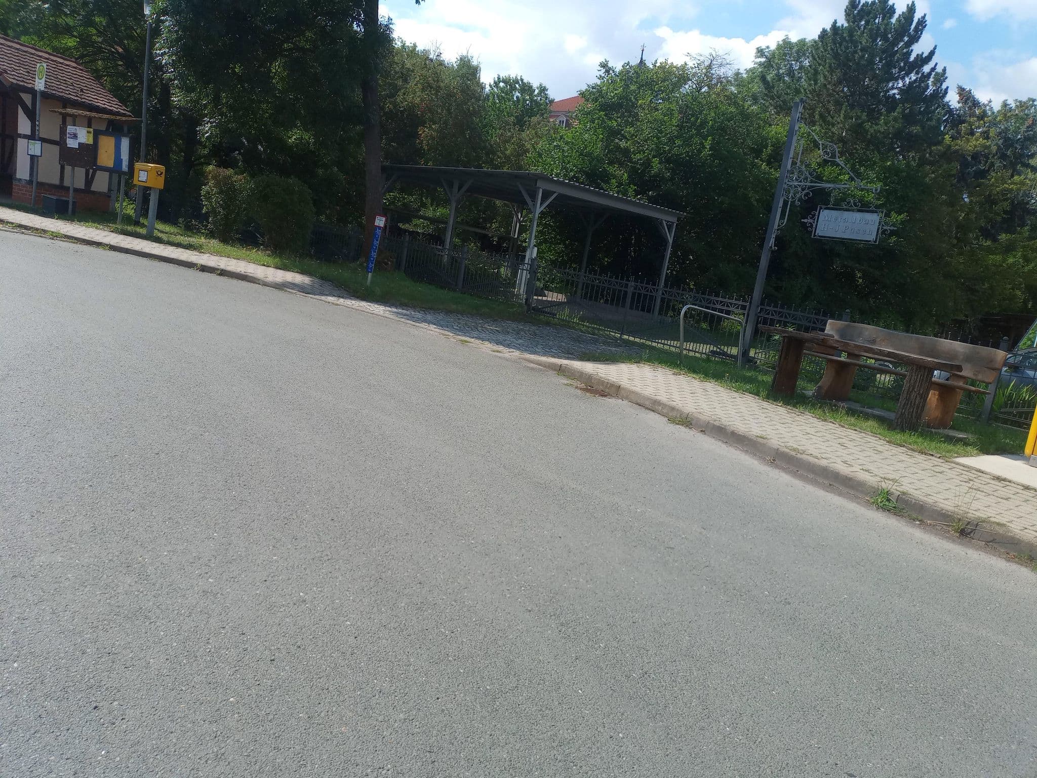 Street view near Zwei Linden Hof, Camburg — © natura (CC BY-SA · Mapillary)