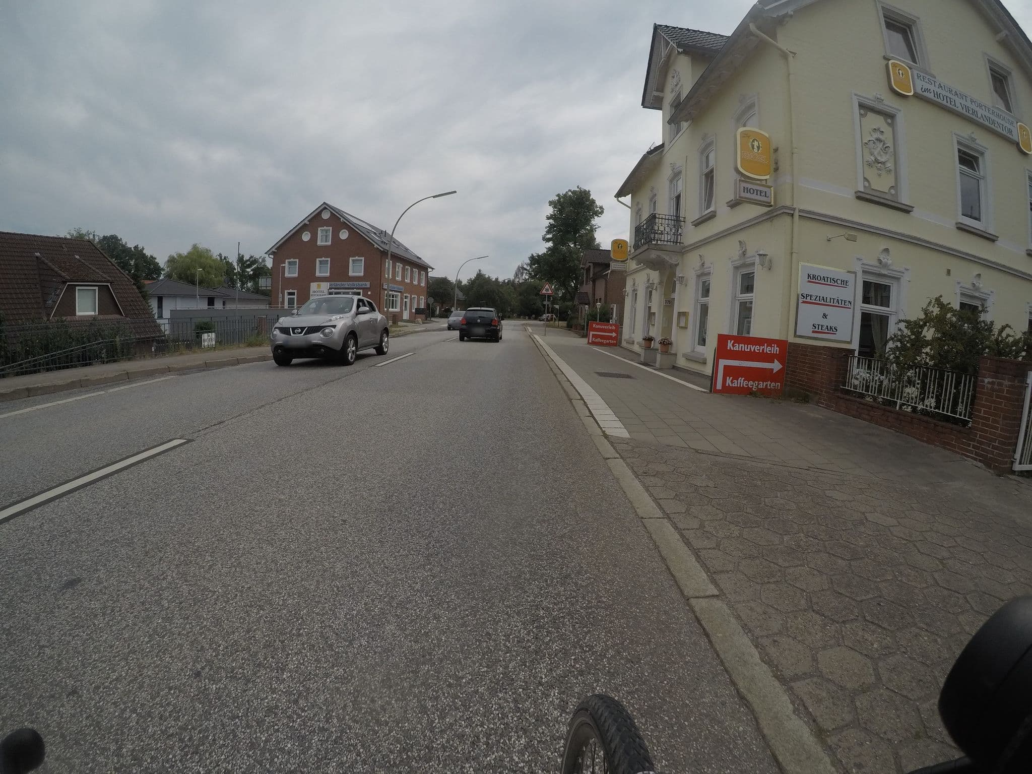 Street view near Vierlandentor, Bergedorf — © mjay (CC BY-SA · Mapillary)