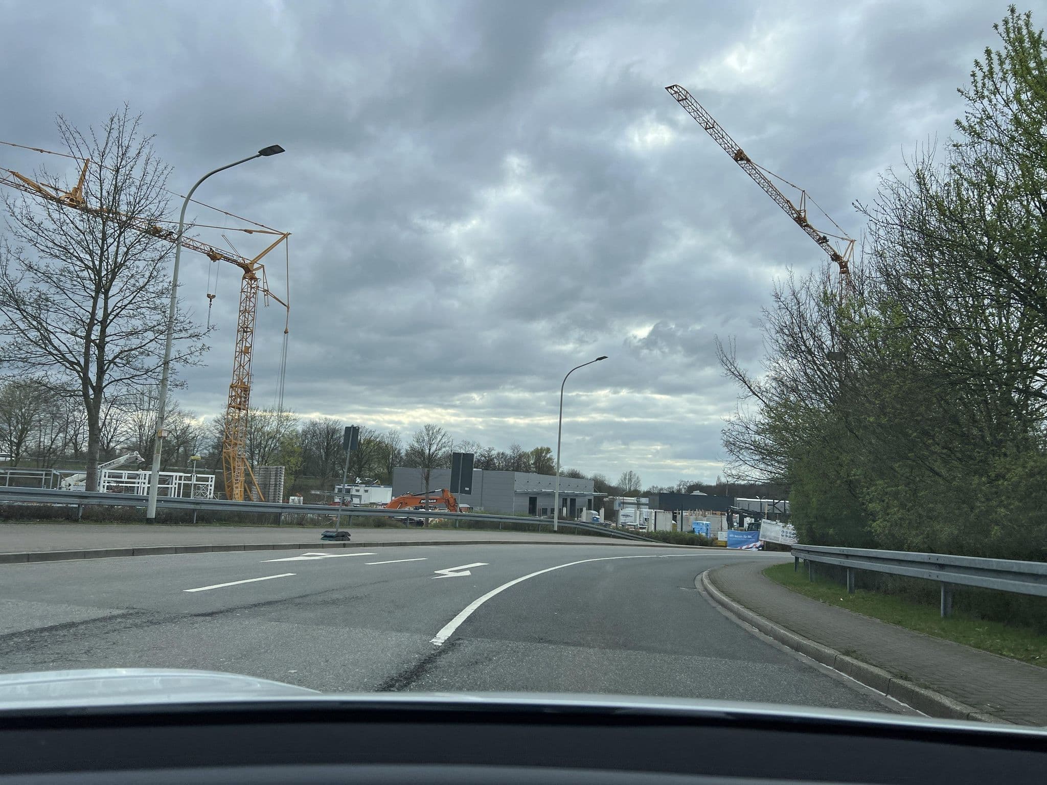 Street view near Hotel Anna, Hilden — © ottor (CC BY-SA · Mapillary)