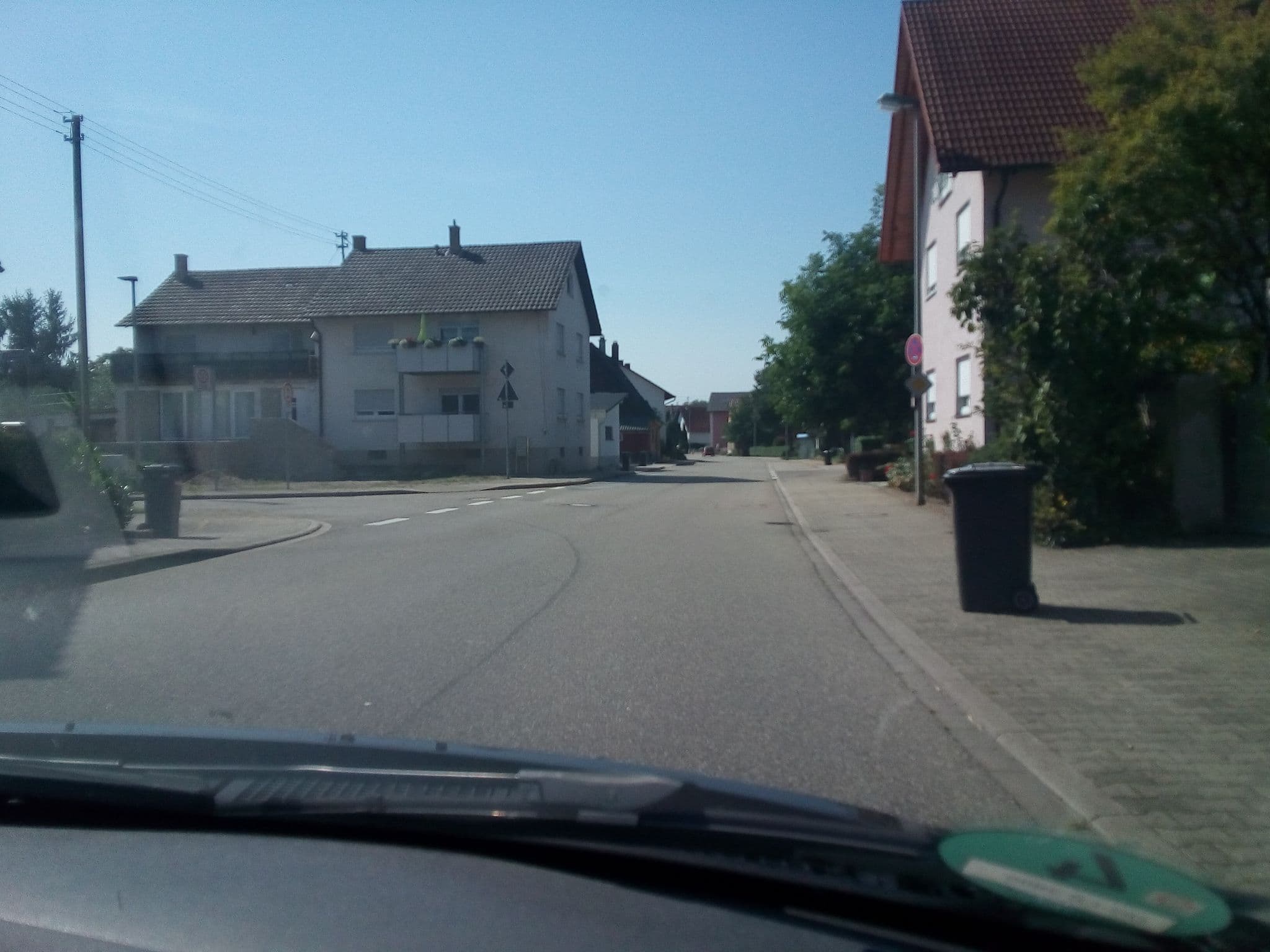 Street view near Casa Cardijn, Zell — © karthoo (CC BY-SA · Mapillary)