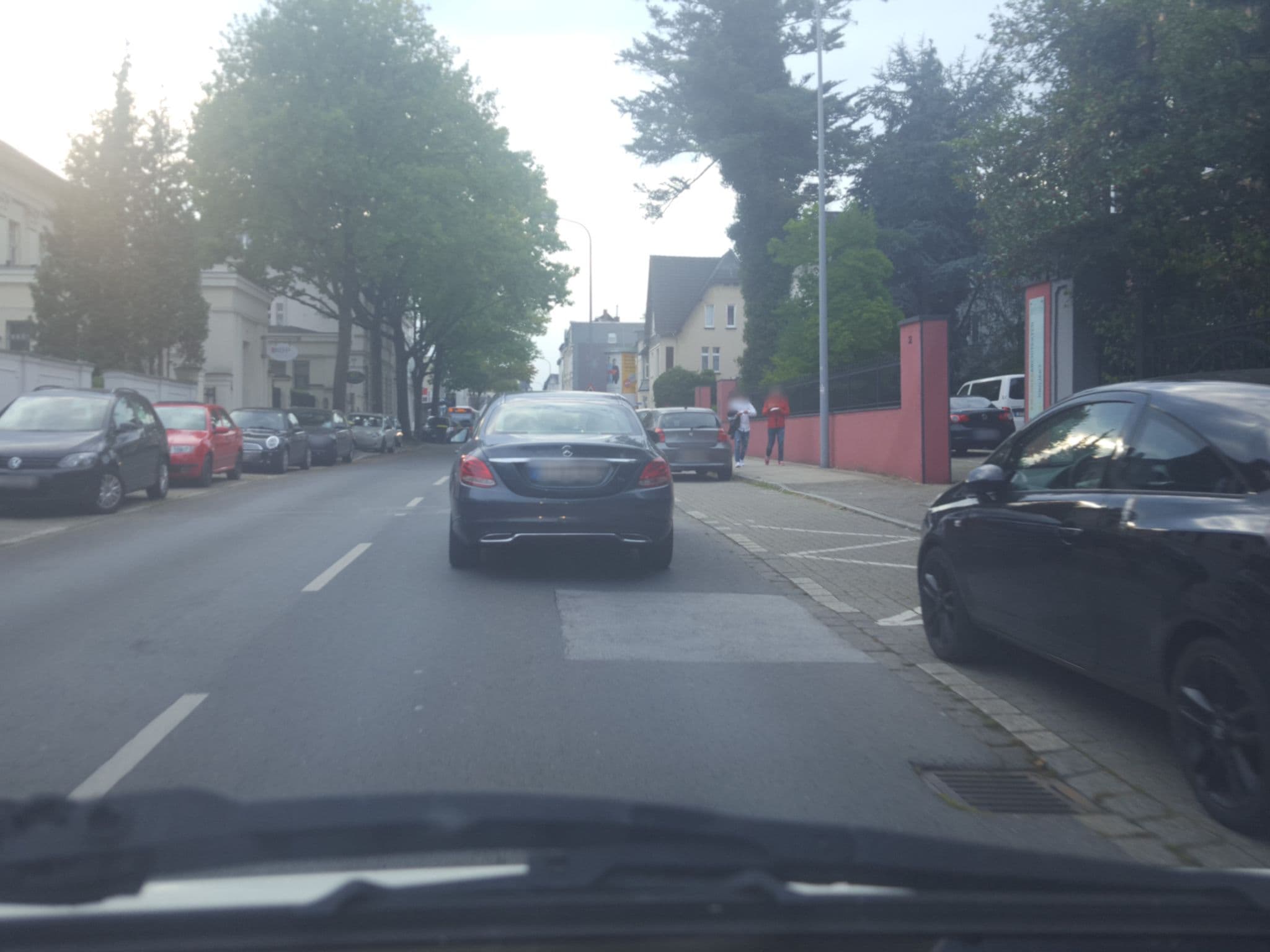 Street view near Hotel Restaurant Jägerhof, Heiligenhaus — © trustno1 (CC BY-SA · Mapillary)