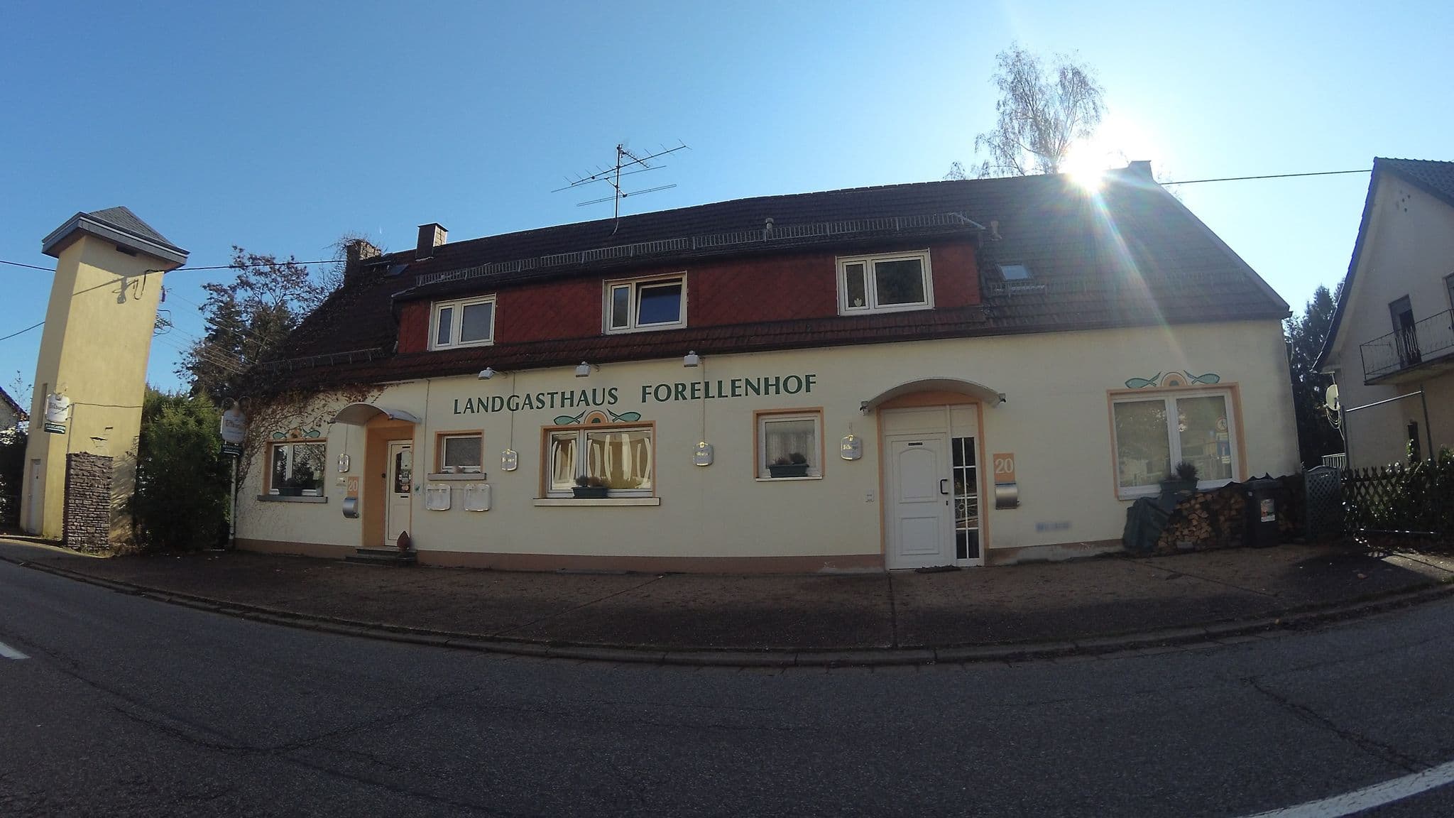 Street view near Forellenhof, Weiskirchen — © teddy73 (CC BY-SA · Mapillary)
