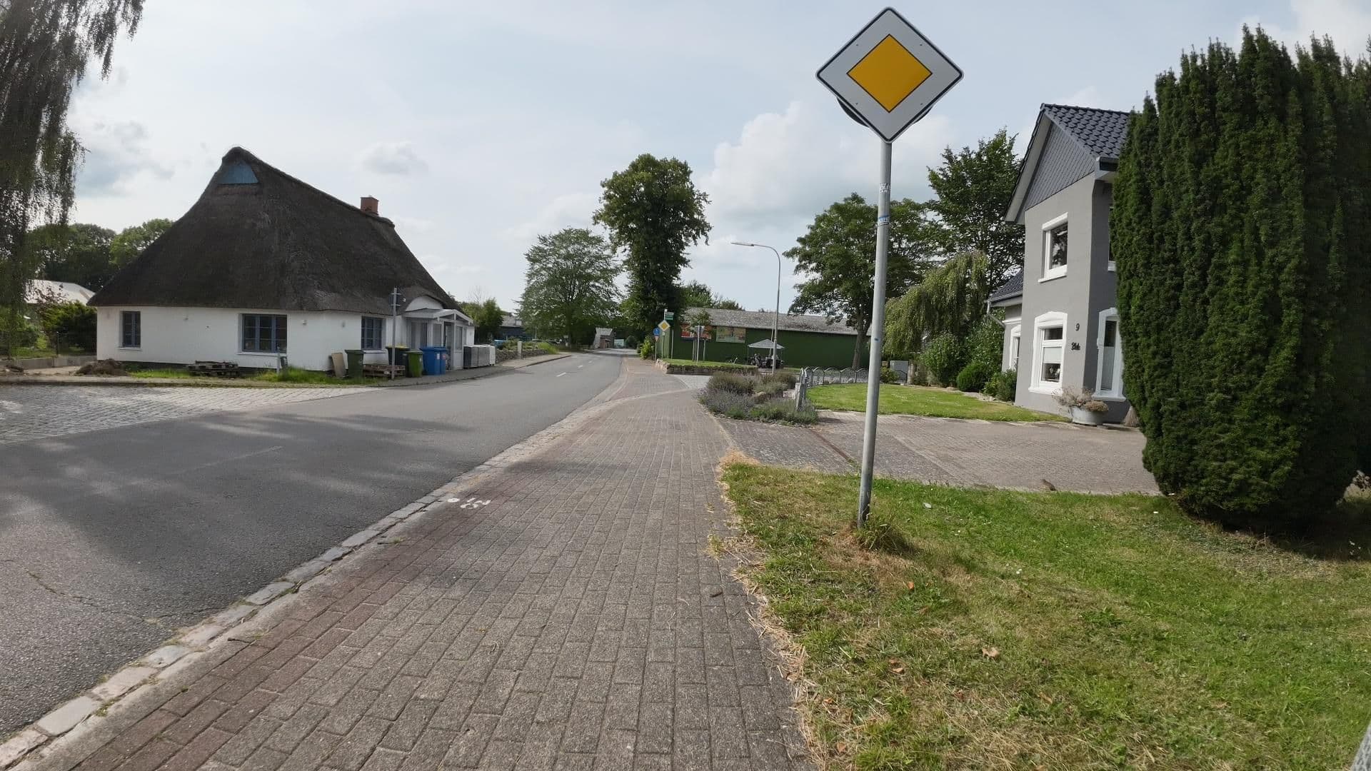 Street view near Ferienhaus Watt'n Glück, Nindorf — © blockki (CC BY-SA · Mapillary)
