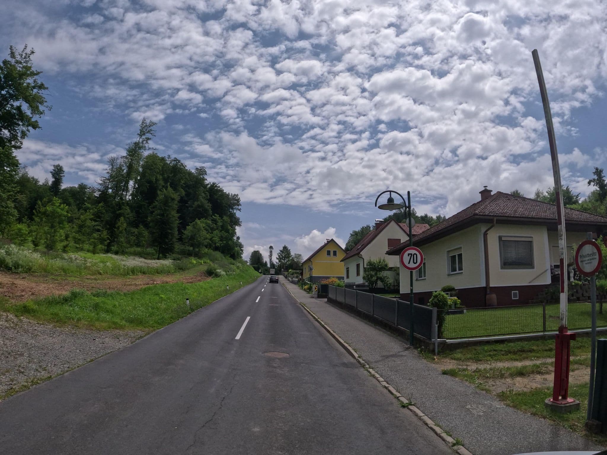 Street view near Privatzimmer Glauninger Hannelore, Ehrenhausen — © djpixel (CC BY-SA · Mapillary)