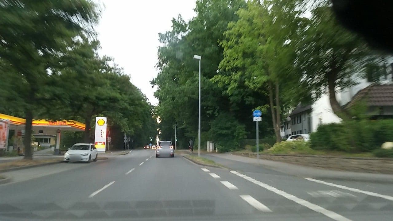 Street view near Zeus, Wolfsburg — © tian (CC BY-SA · Mapillary)
