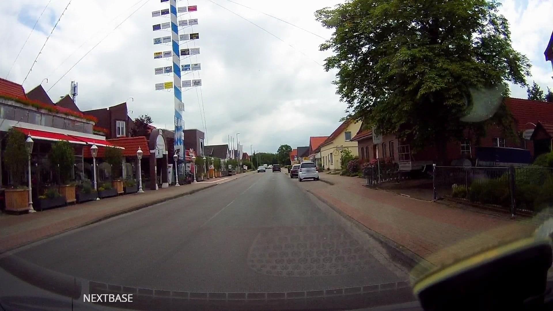 Street view near Gästehaus Butjadinger Tor, Nordenham — © derlipper (CC BY-SA · Mapillary)