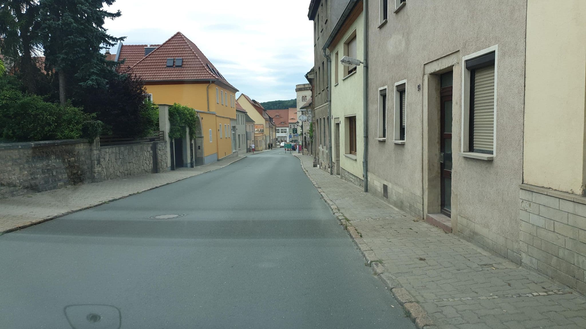 Street view near Alt Freyburg, Freyburg — © canislupus (CC BY-SA · Mapillary)