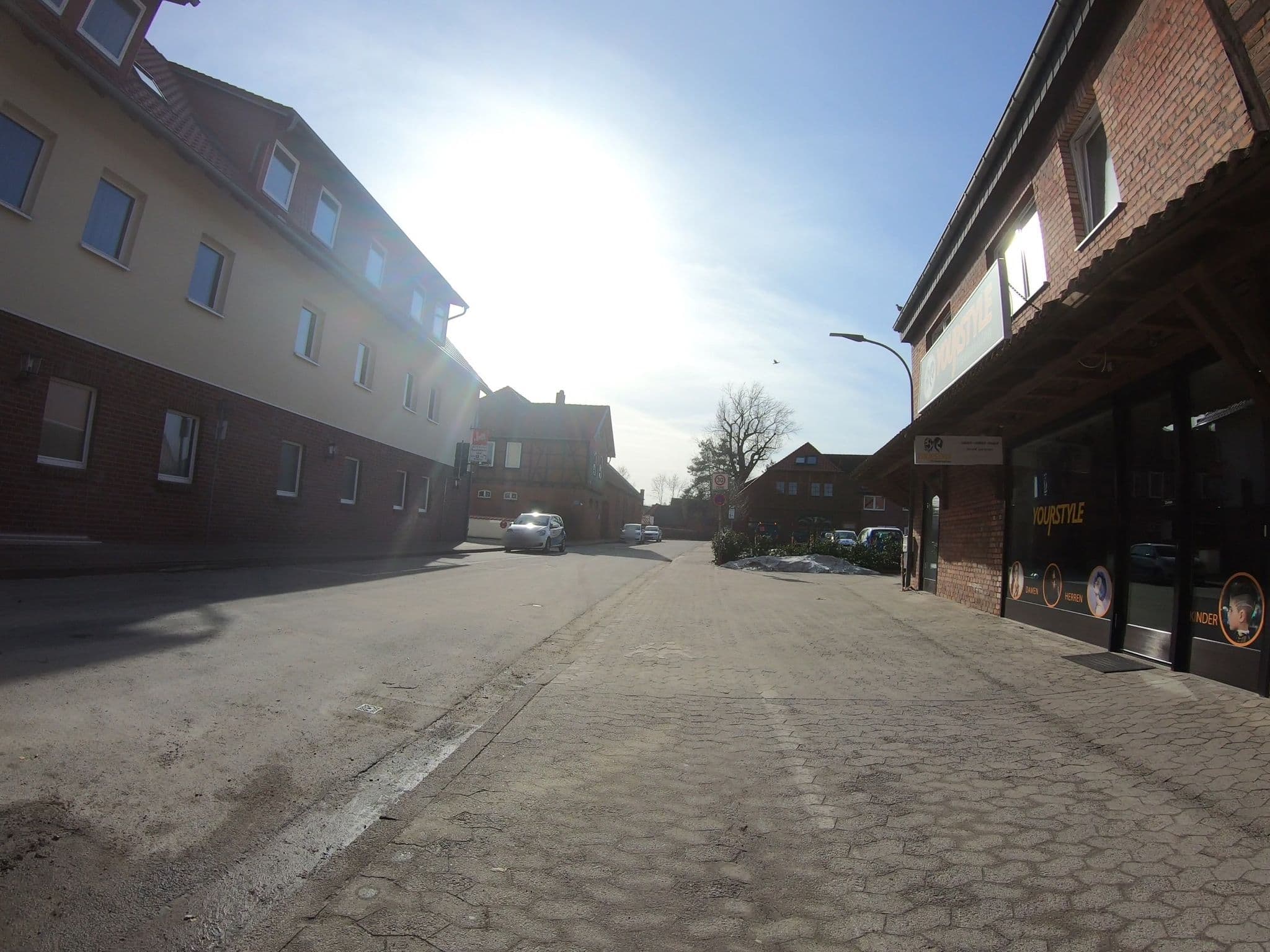 Street view near Isenbütteler Hof, Isenbüttel — © m4p1ll4ry (CC BY-SA · Mapillary)