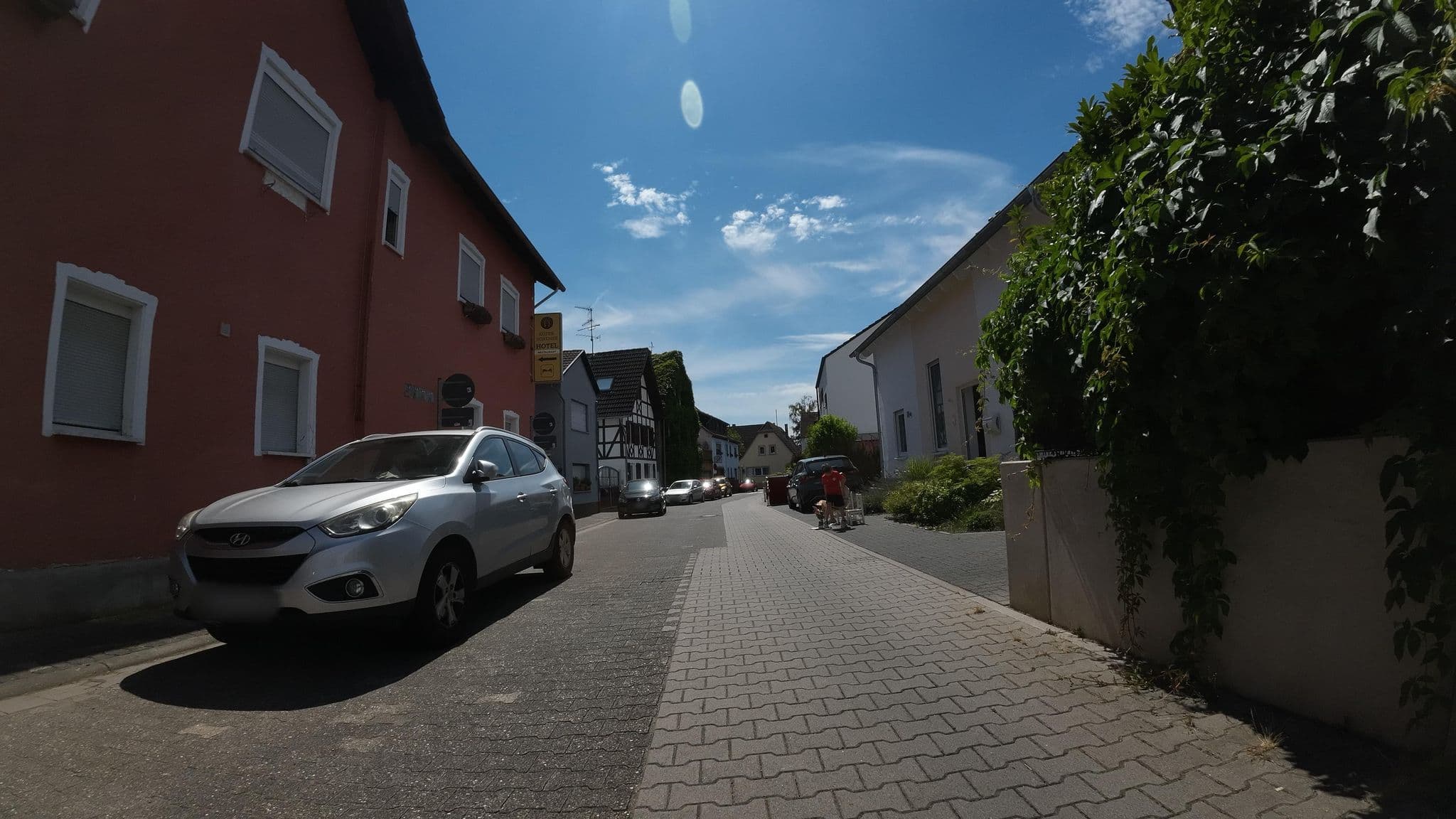 Street view near Hotel Küferschenke, Nierstein — © teddy73 (CC BY-SA · Mapillary)