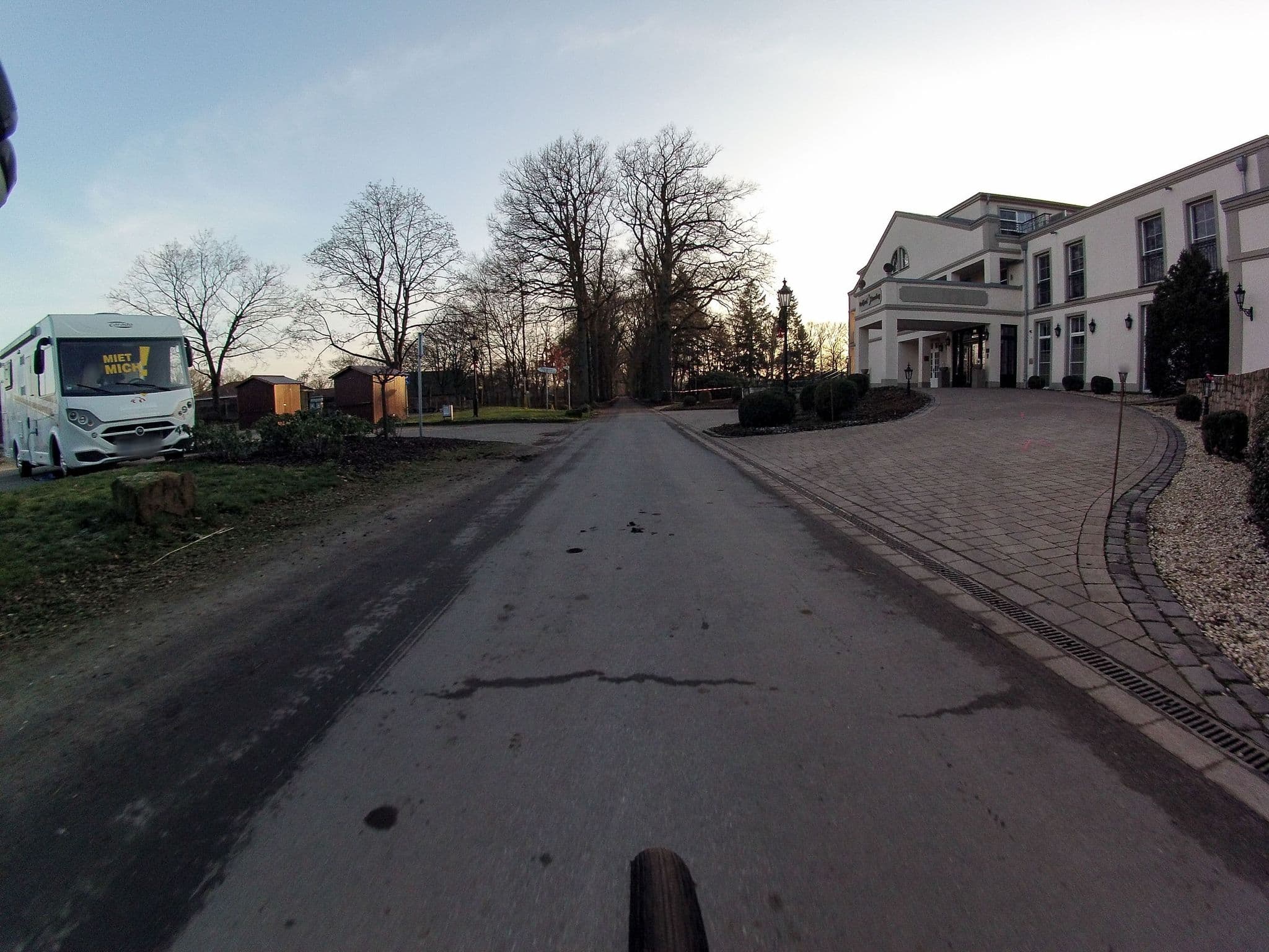 Street view near Parkhotel Surenburg, Birgte — © GlitchHunter (CC BY-SA · Mapillary)