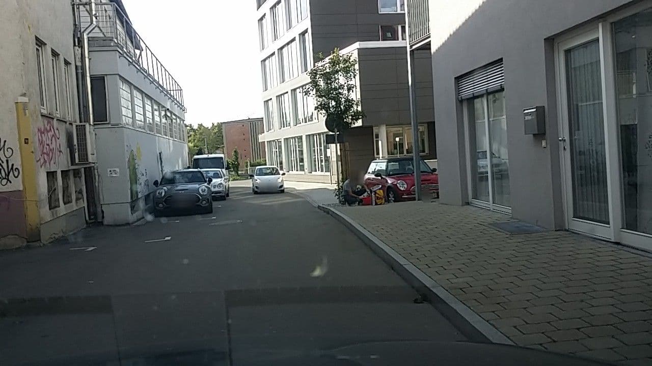 Street view near B&B Hotel, Ulm — © vst (CC BY-SA · Mapillary)