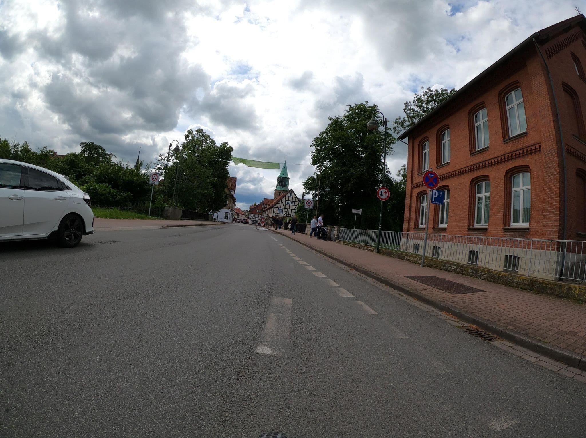 Street view near Gästehaus Eichsfelder Hof, Banteln — © Langfahrer (CC BY-SA · Mapillary)