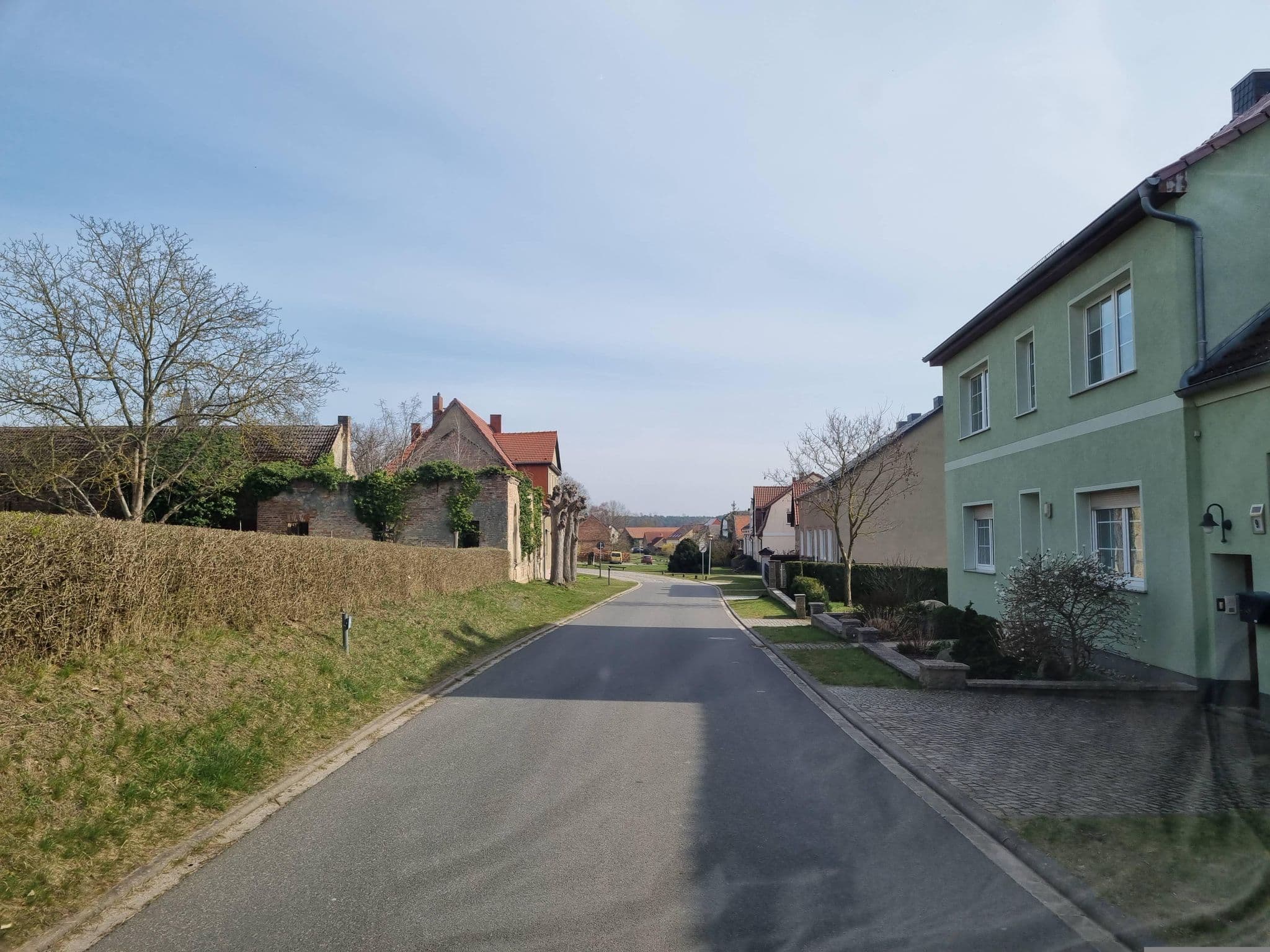 Street view near Fresdorfer Landpension, Michendorf — © dsmm (CC BY-SA · Mapillary)