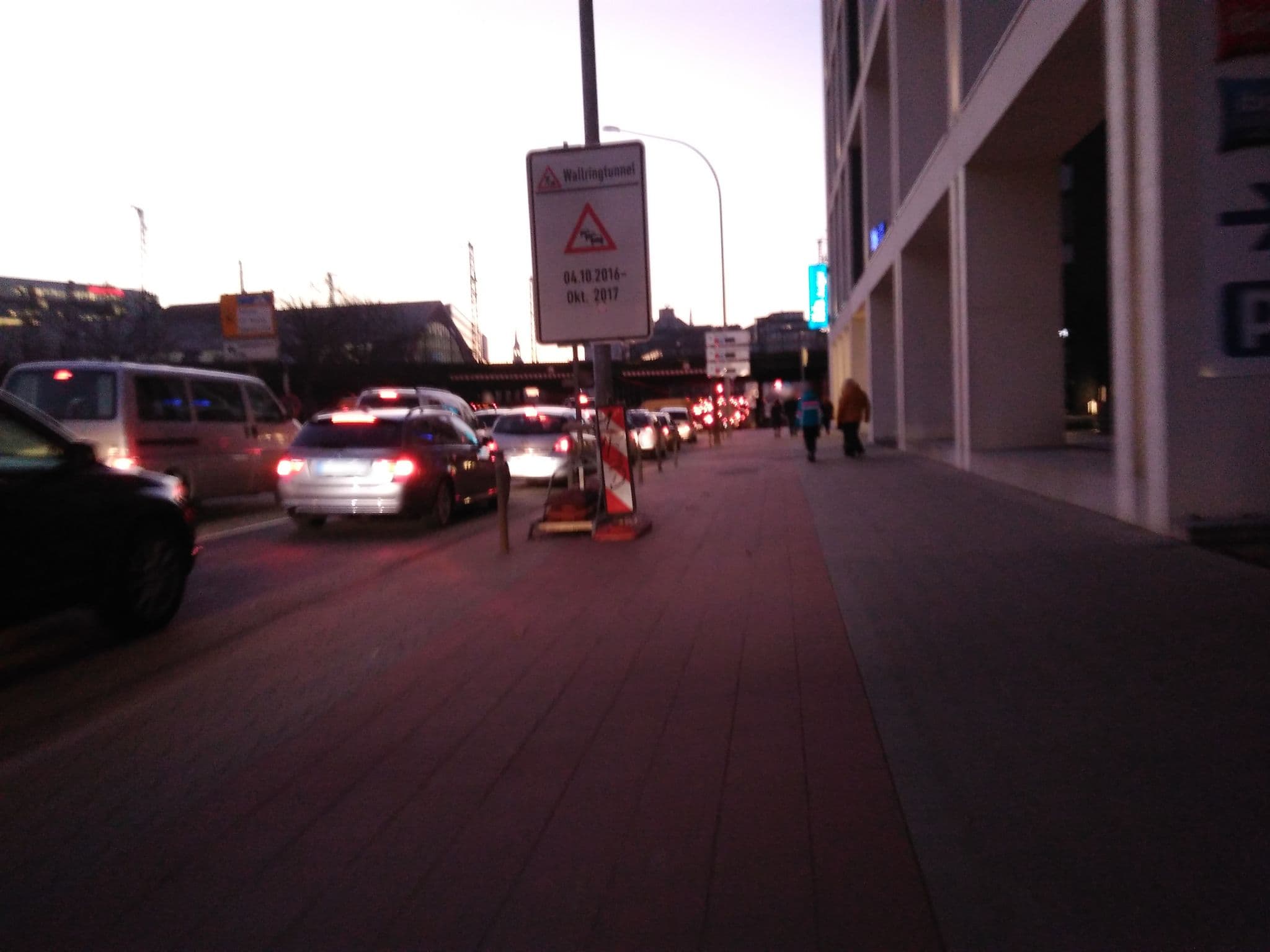 Street view near ibis Hamburg City, Hamburg-Mitte — © sodom89 (CC BY-SA · Mapillary)