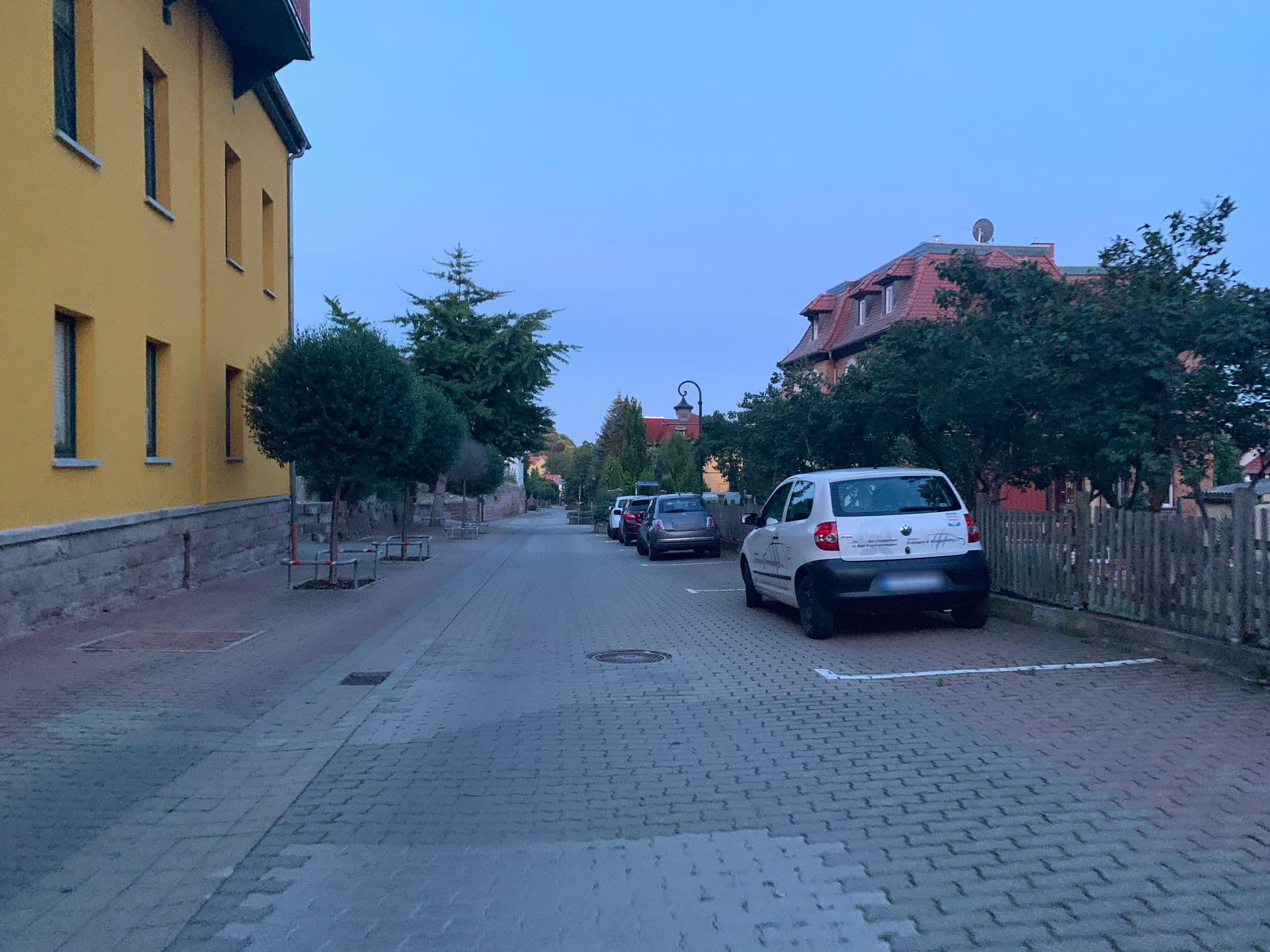 Street view near Hotel Residenz, Bad Frankenhausen — © dl7auq (CC BY-SA · Mapillary)