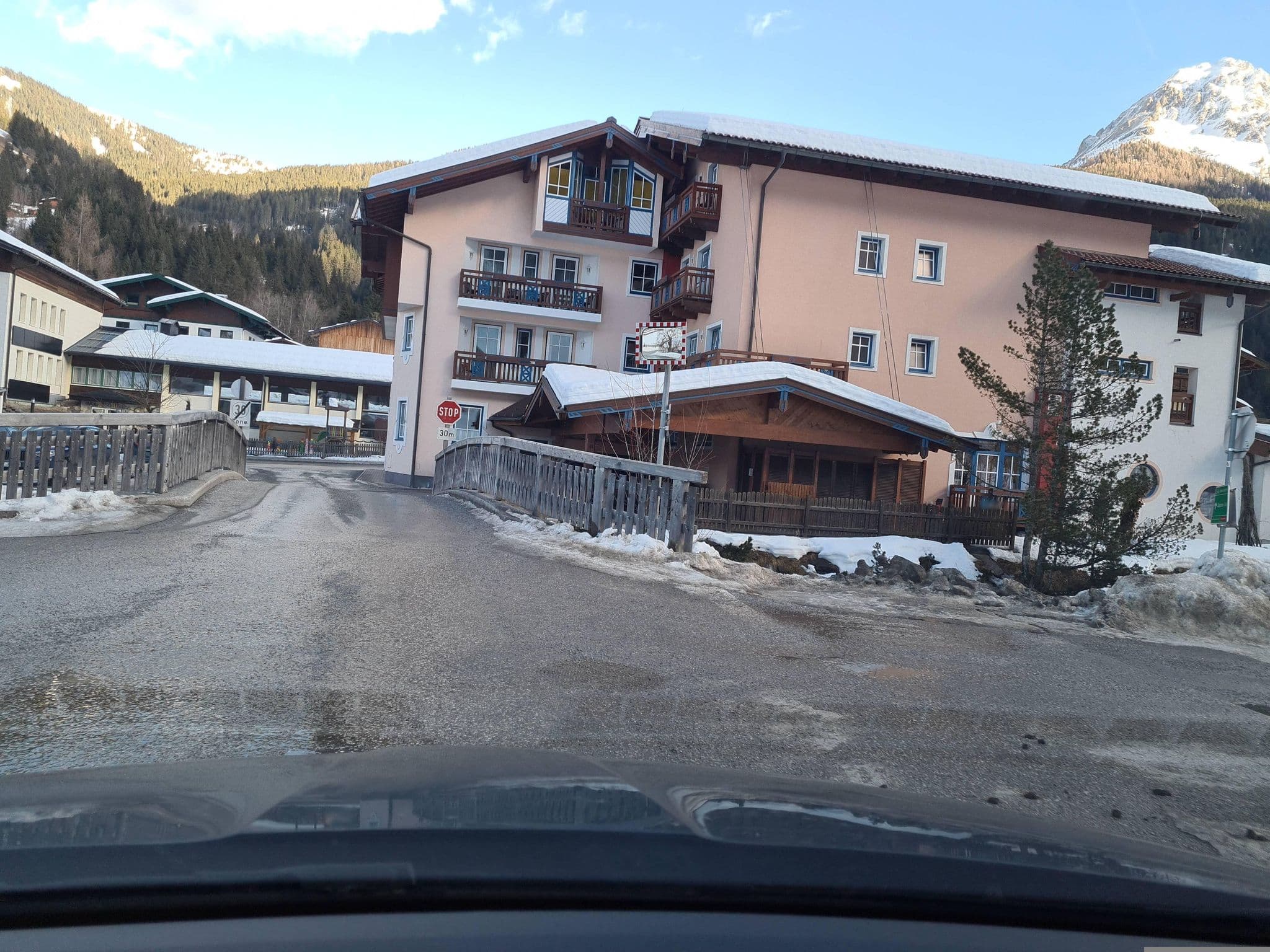 Street view near Hotel Angerwirt COSY HOLIDAY HOME in Kleinarl, Hof — © schermy_at (CC BY-SA · Mapillary)