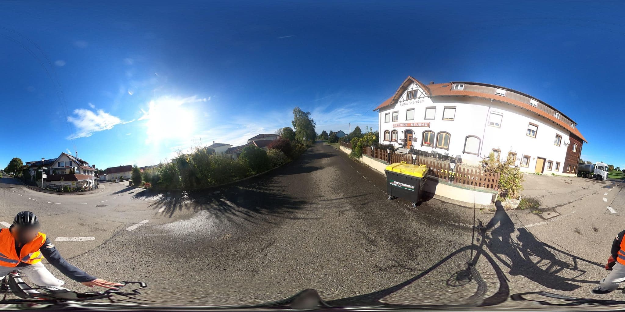 Street view near Landhotel-Gasthof "Zum Neubau", Kißlegg — © RadNETZ (CC BY-SA · Mapillary)